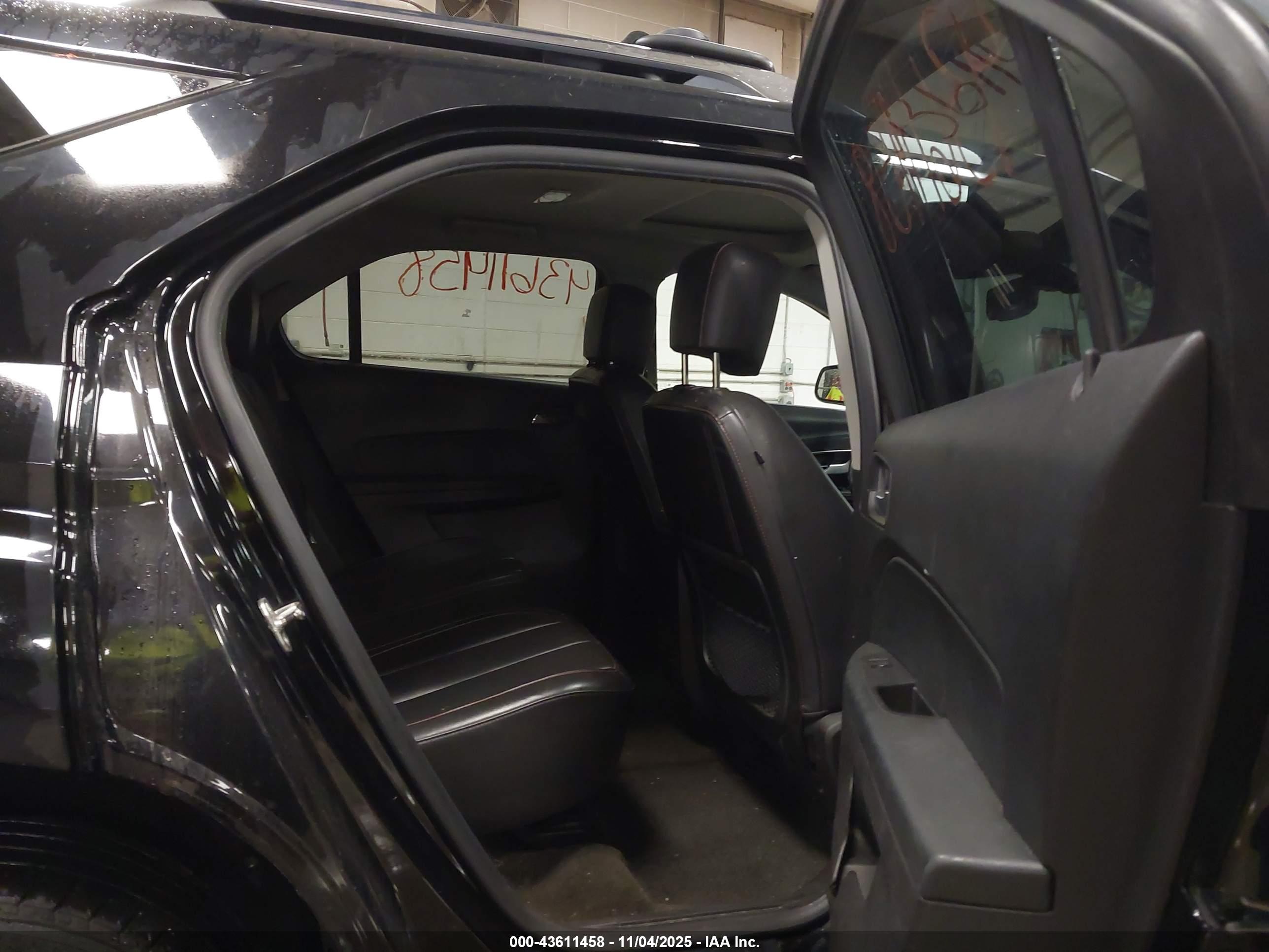 CHEVROLET EQUINOX image 8