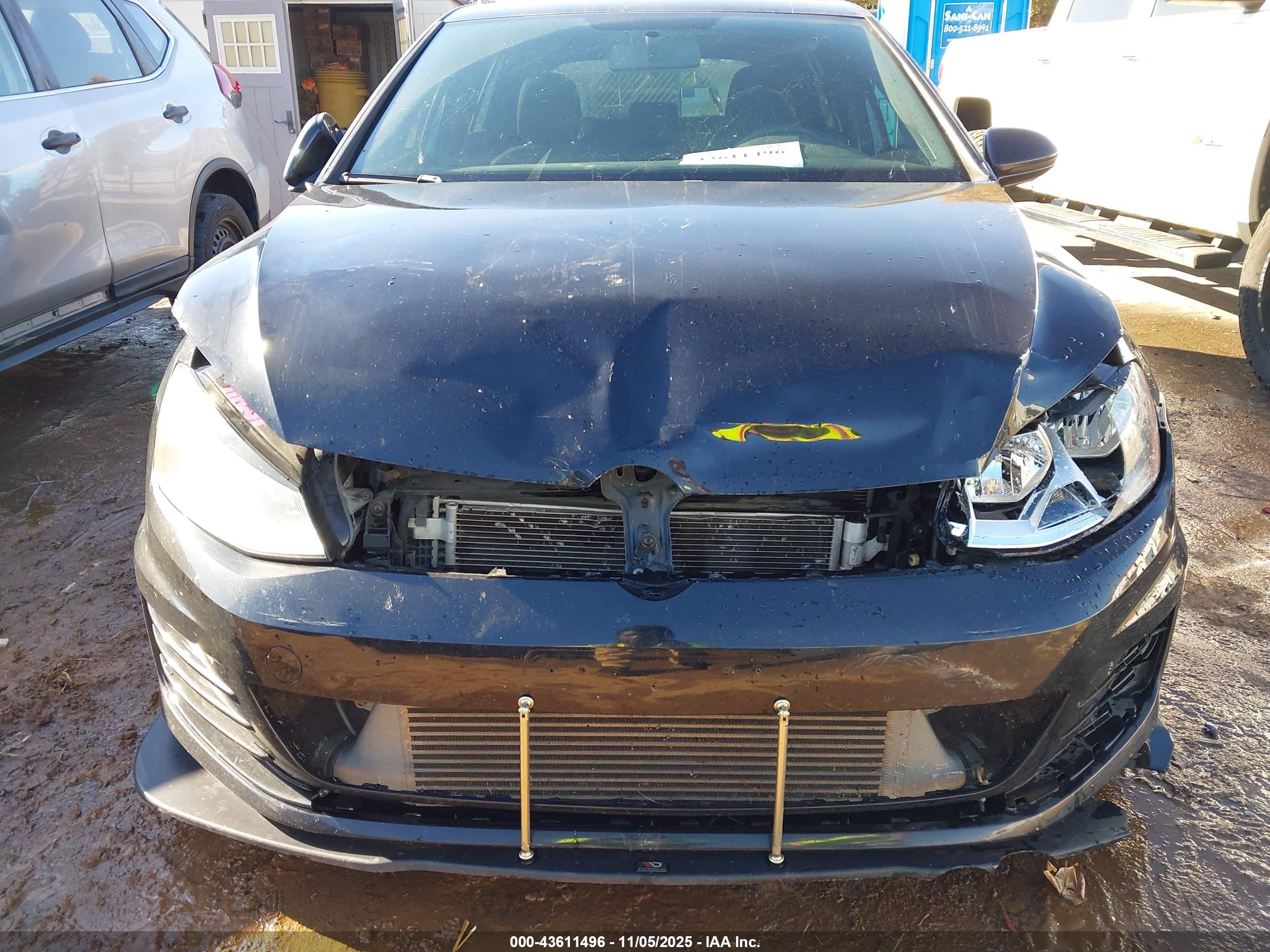 VOLKSWAGEN GOLF image 6