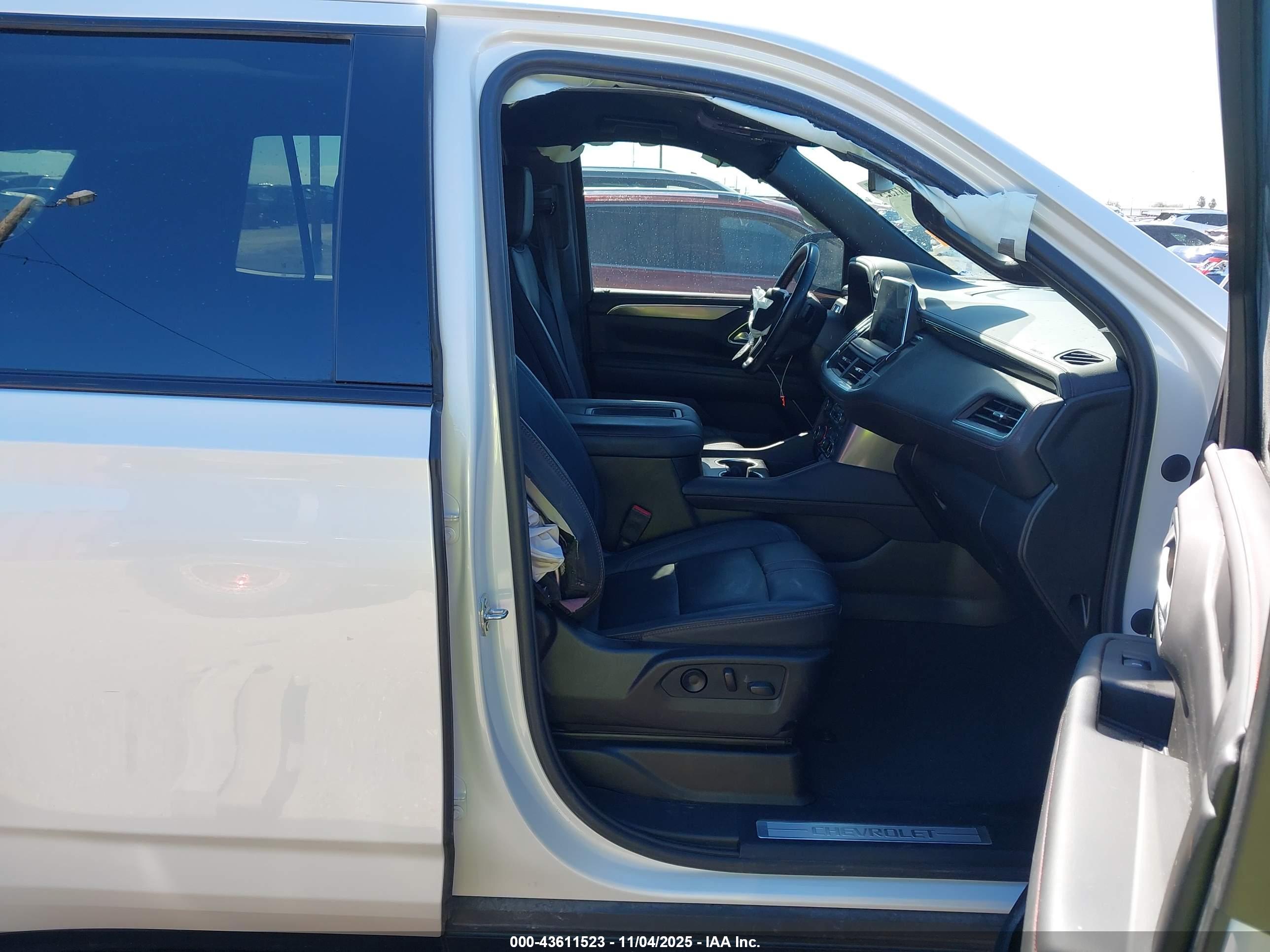 CHEVROLET TAHOE image 5