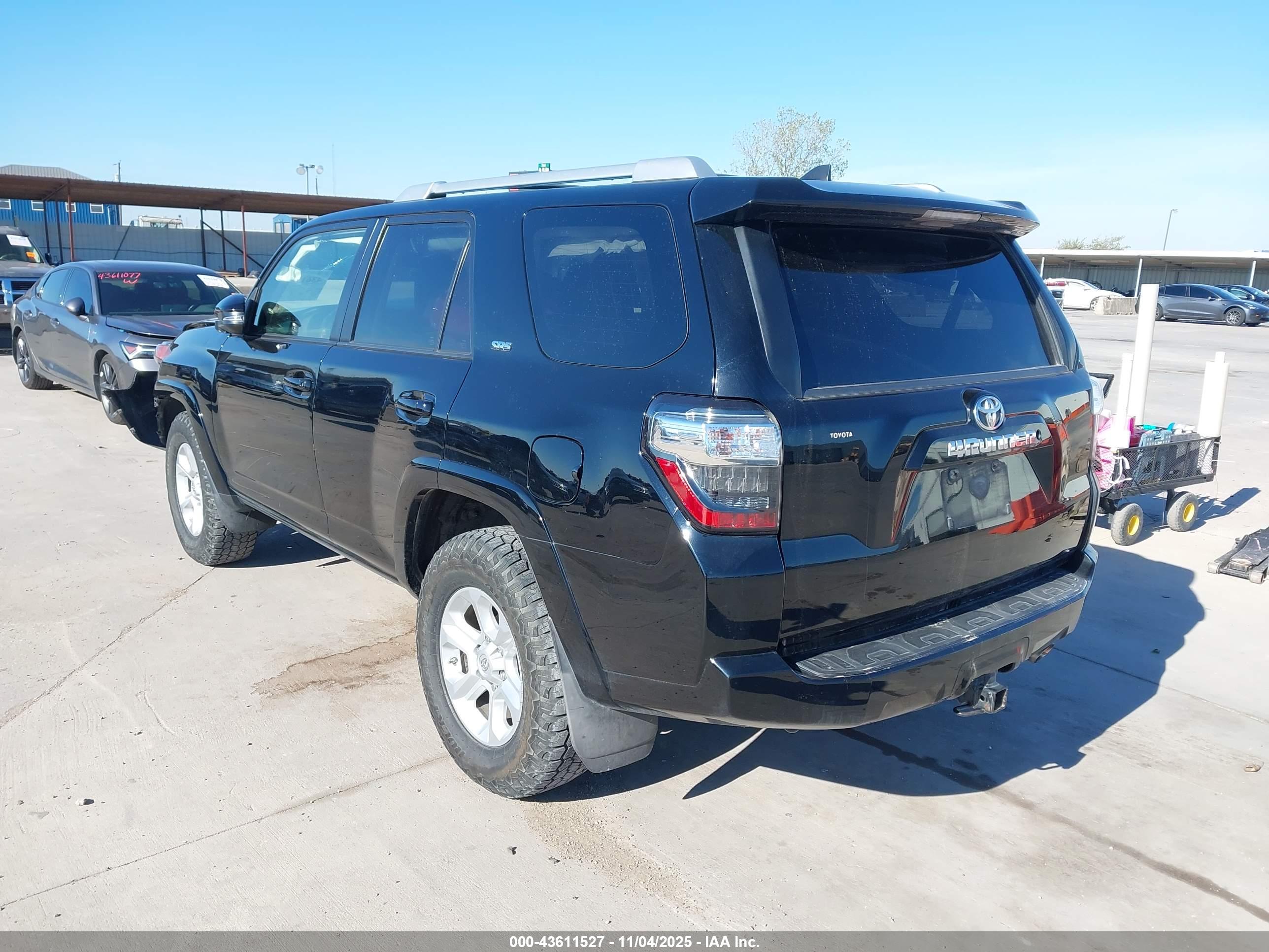 TOYOTA 4RUNNER image 3