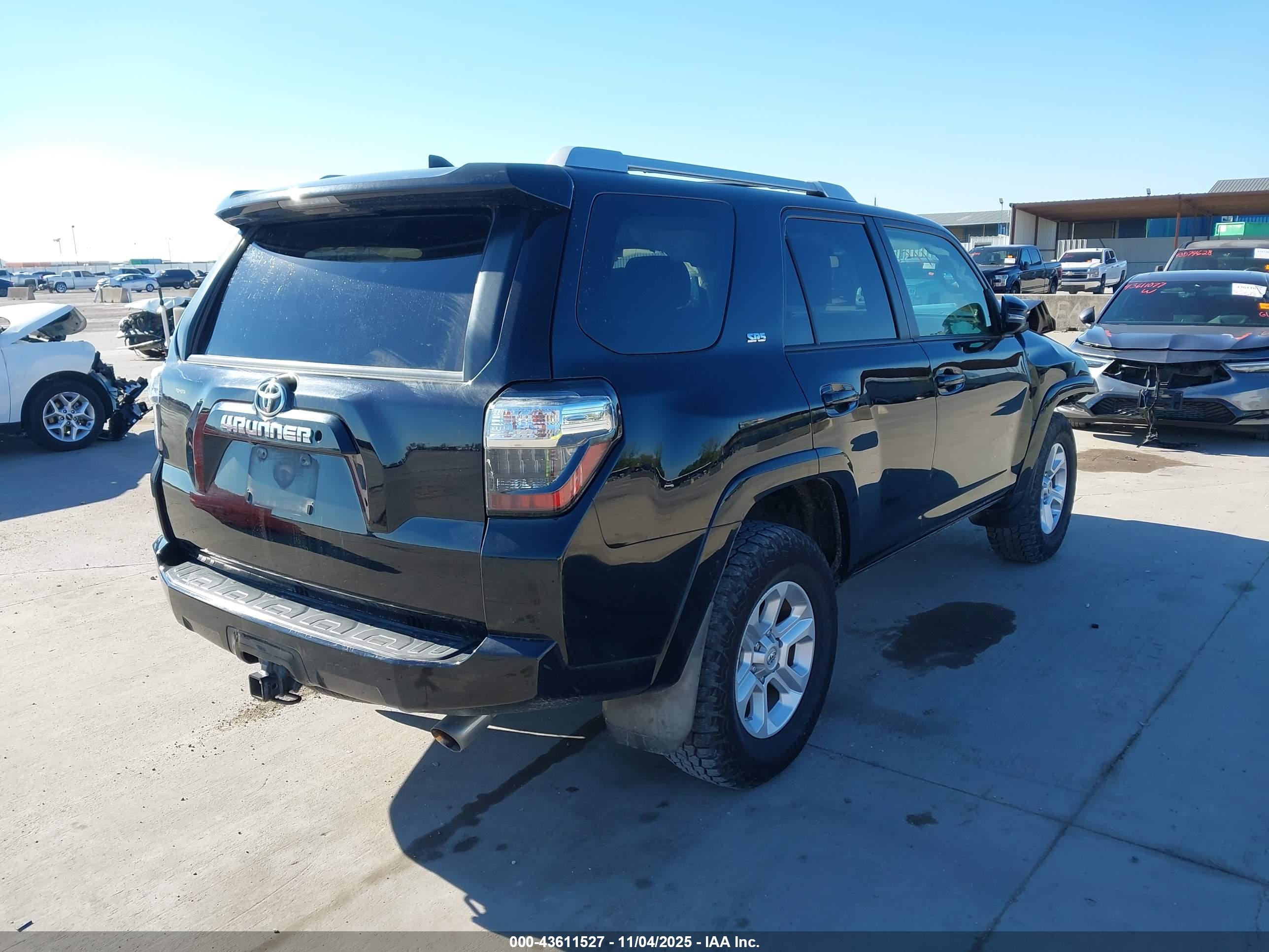 TOYOTA 4RUNNER image 4