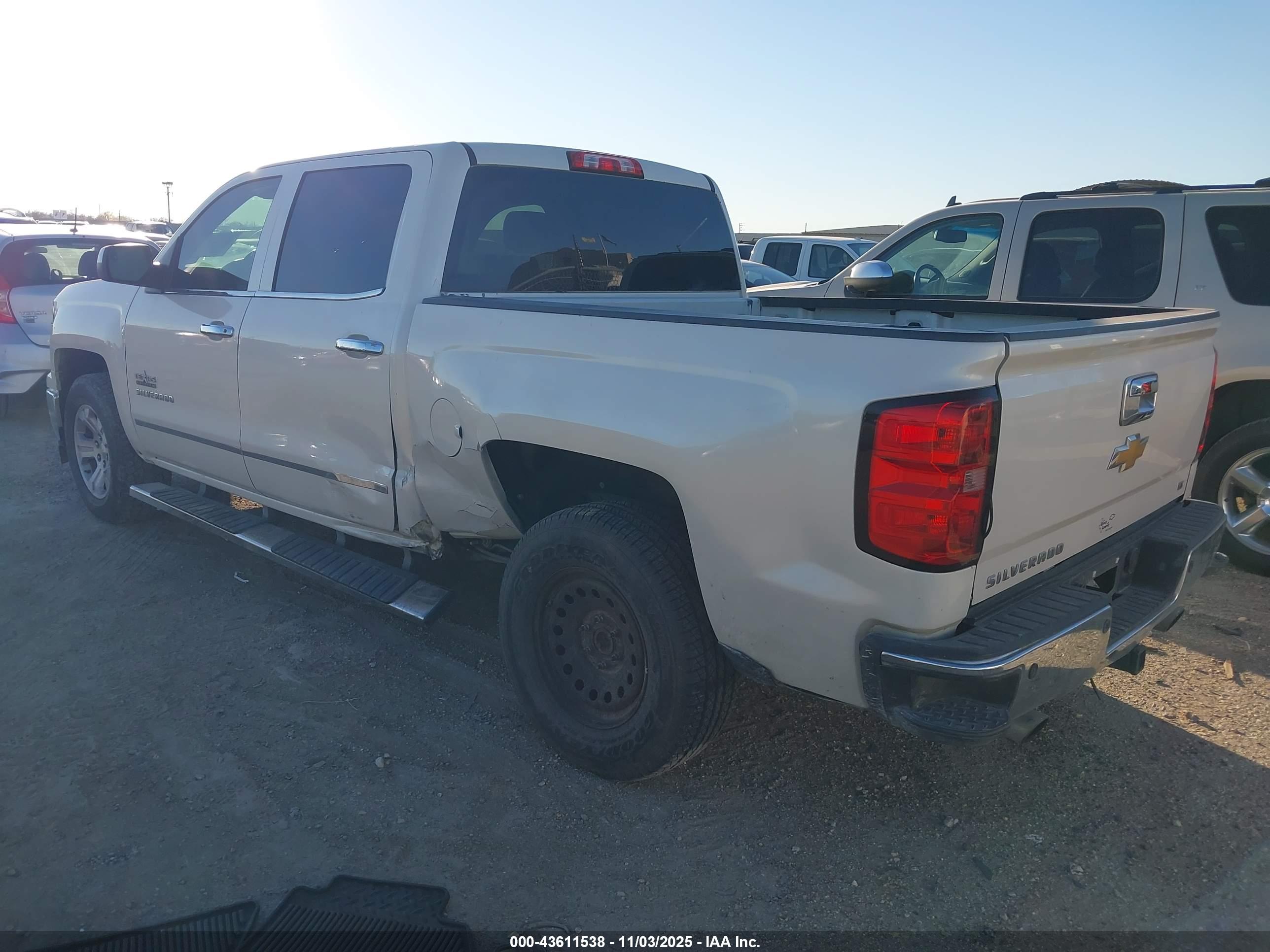 CHEVROLET SILVERADO image 3