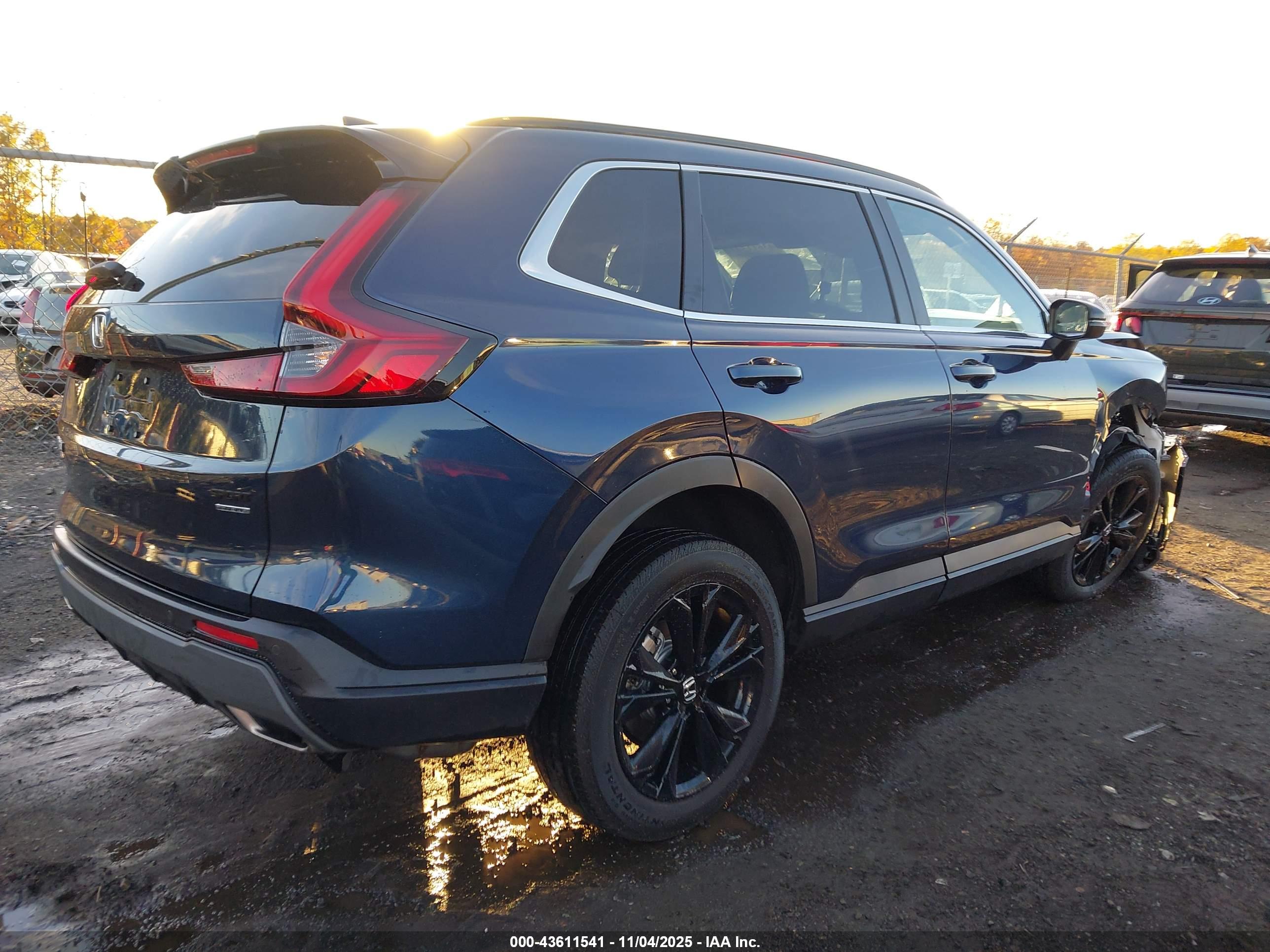 HONDA CR-V image 4