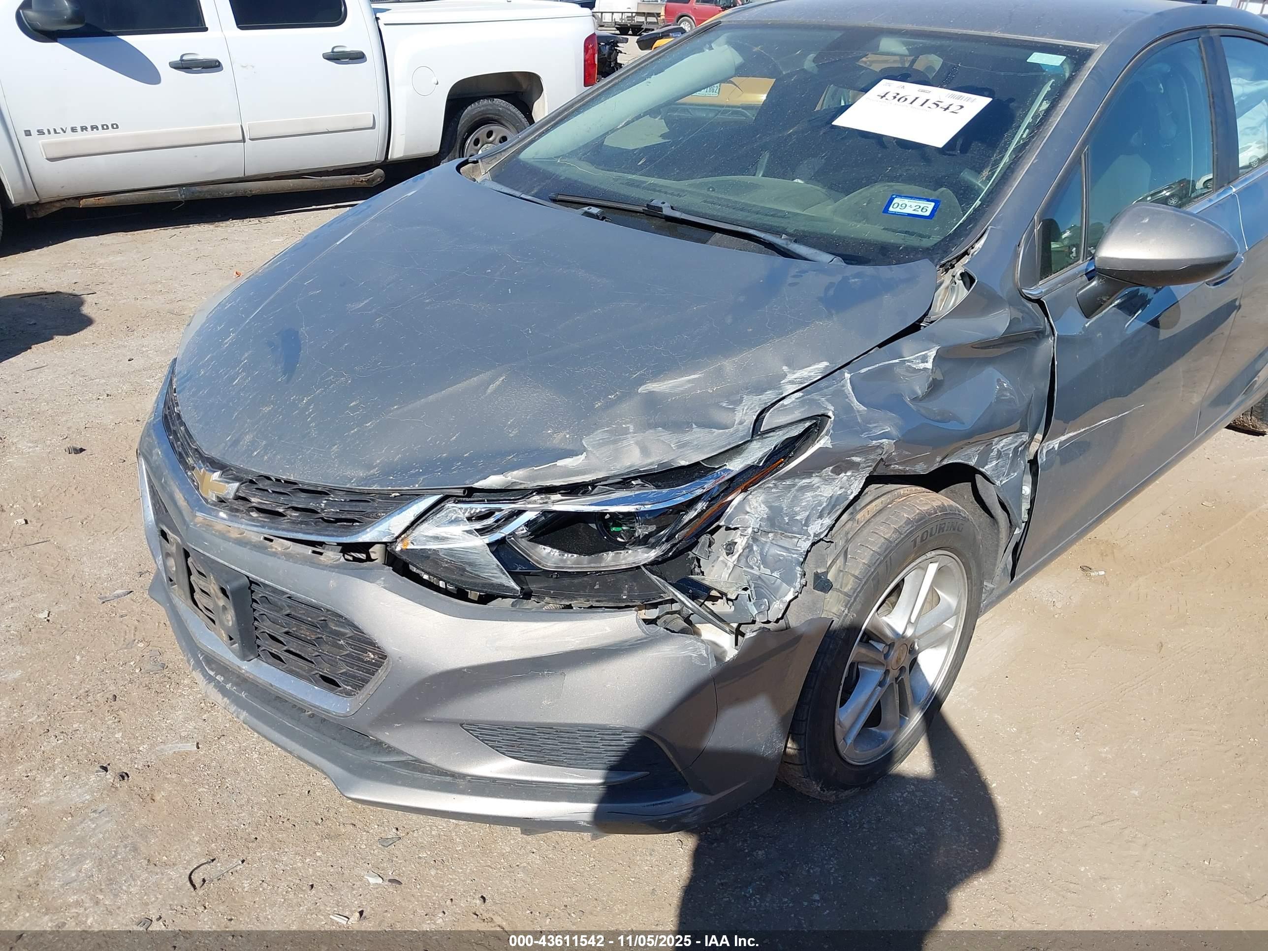CHEVROLET CRUZE image 6