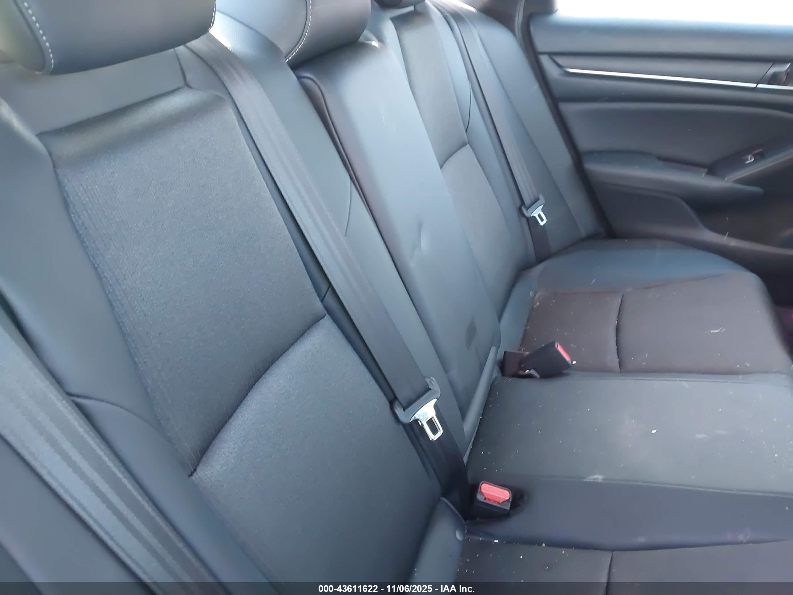 HONDA ACCORD image 8