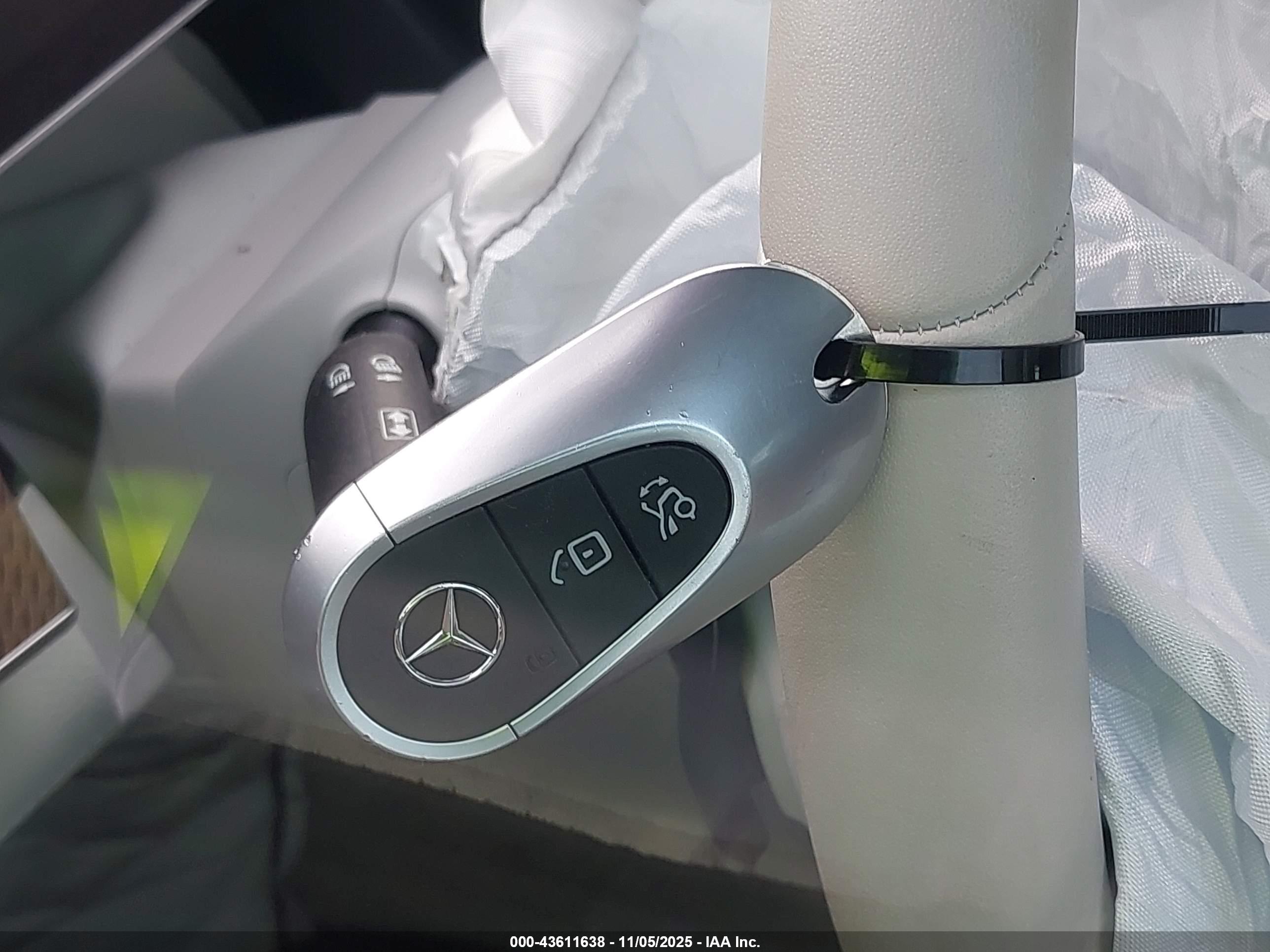 MERCEDES-BENZ EQE image 11