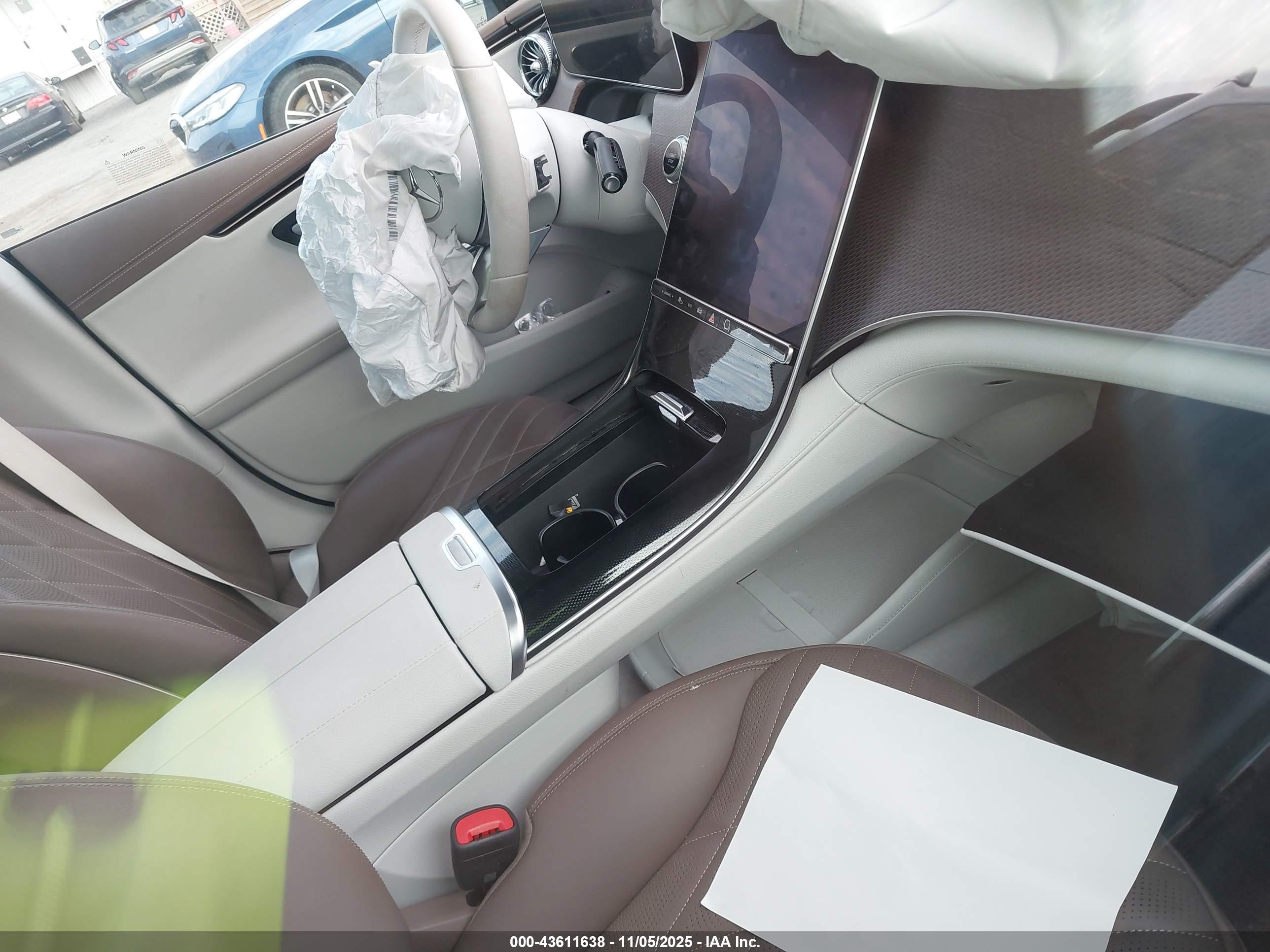 MERCEDES-BENZ EQE image 5