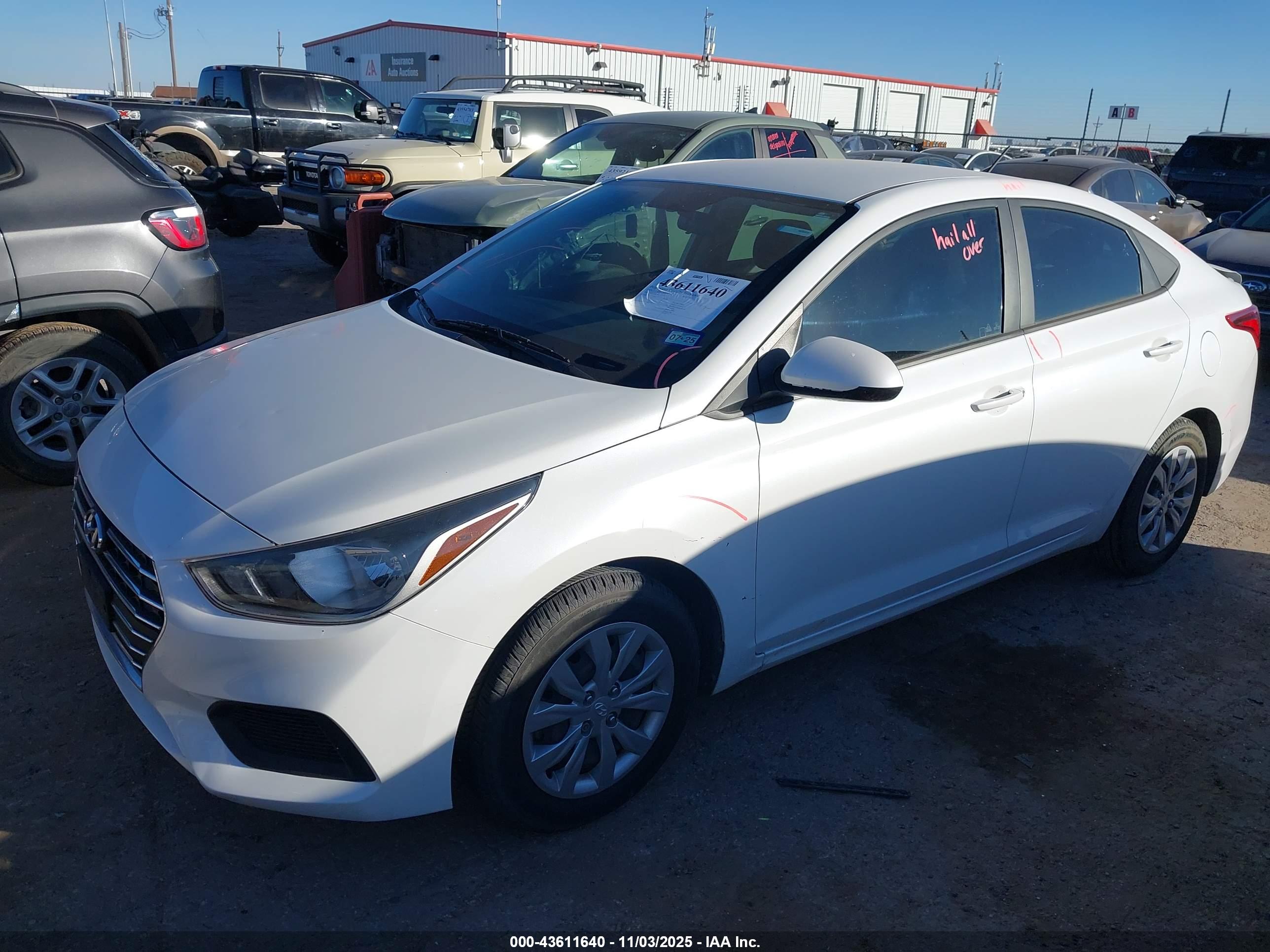 HYUNDAI ACCENT image 2