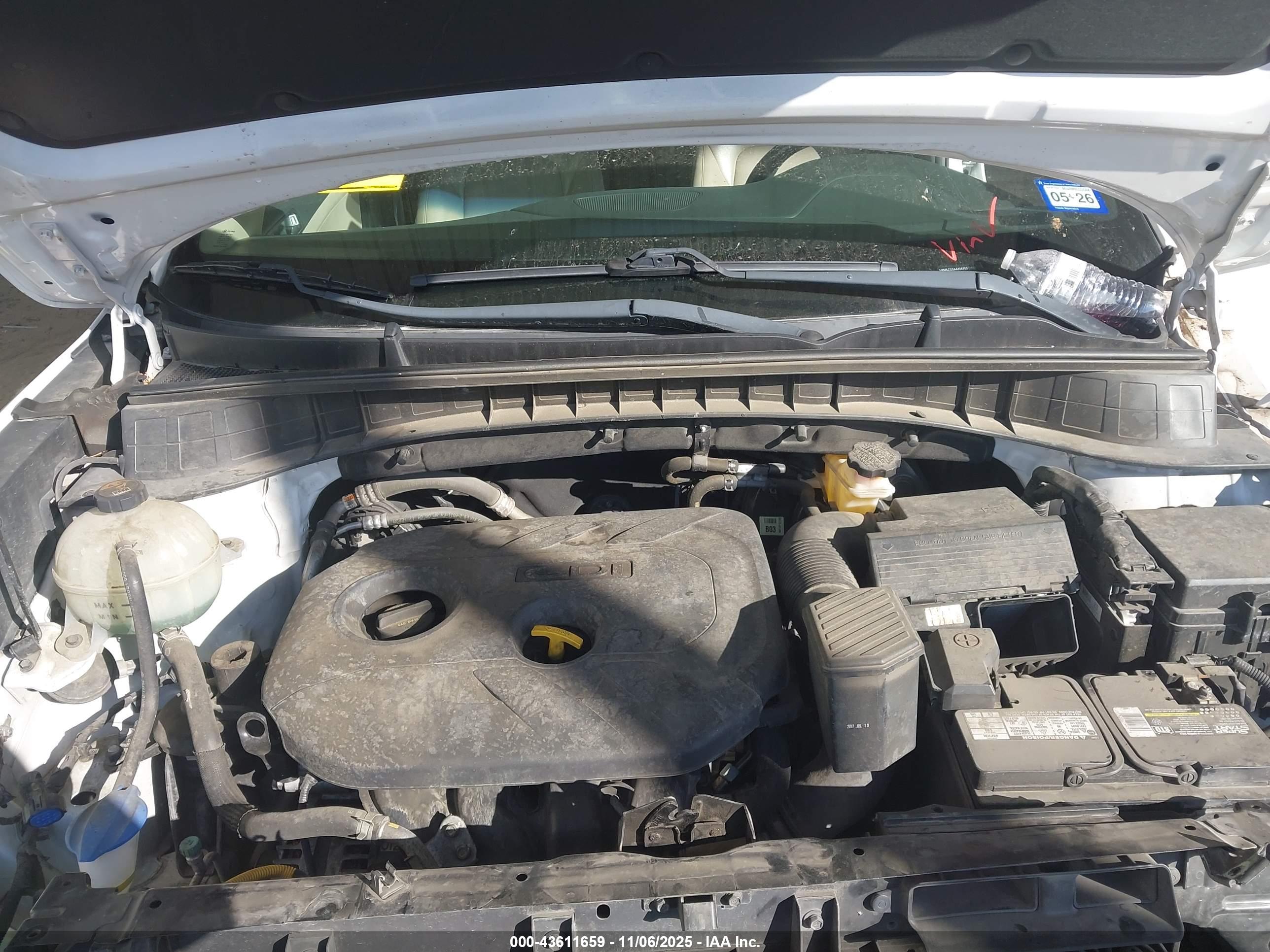 HYUNDAI TUCSON image 10