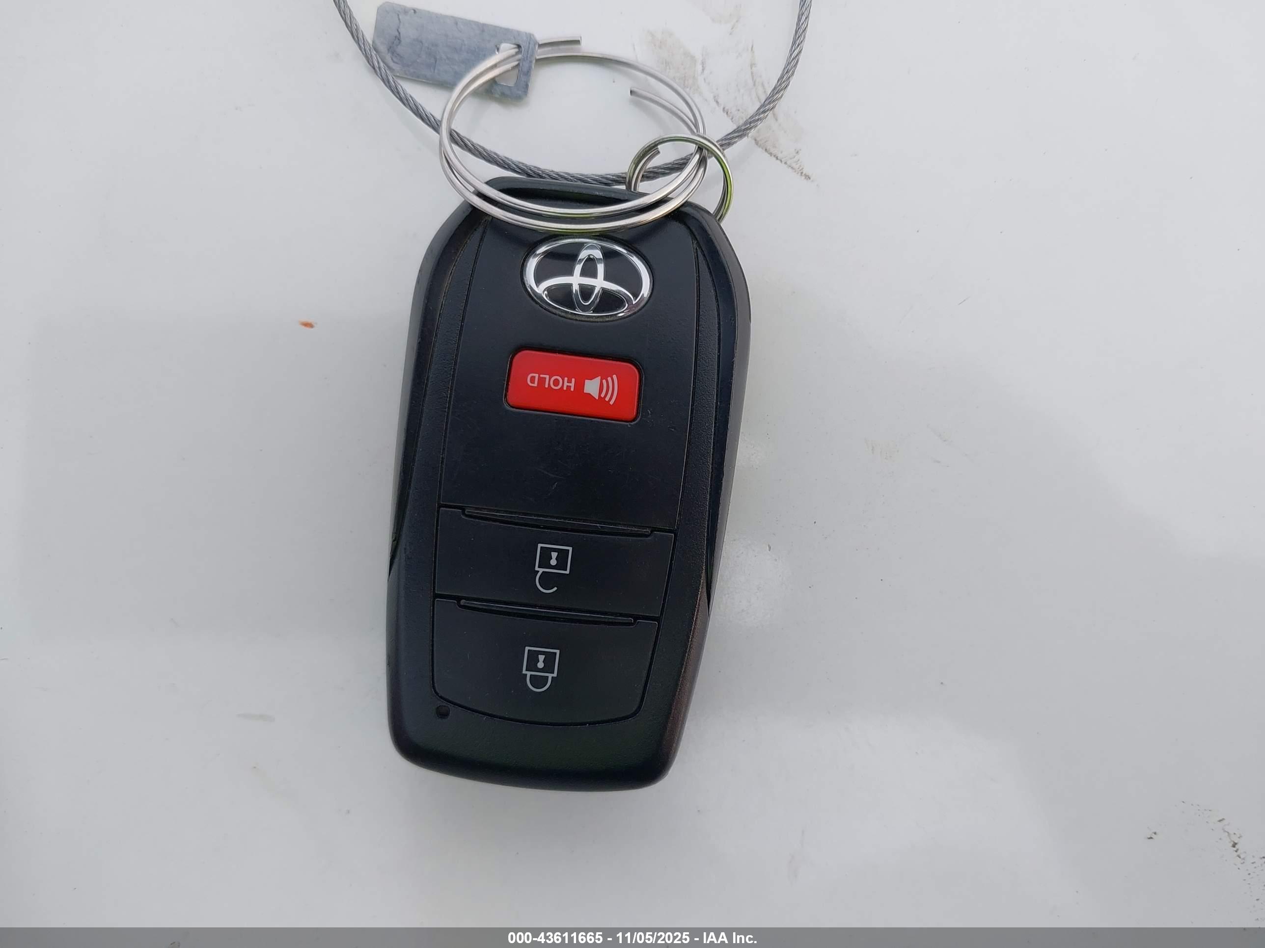 TOYOTA TACOMA image 11