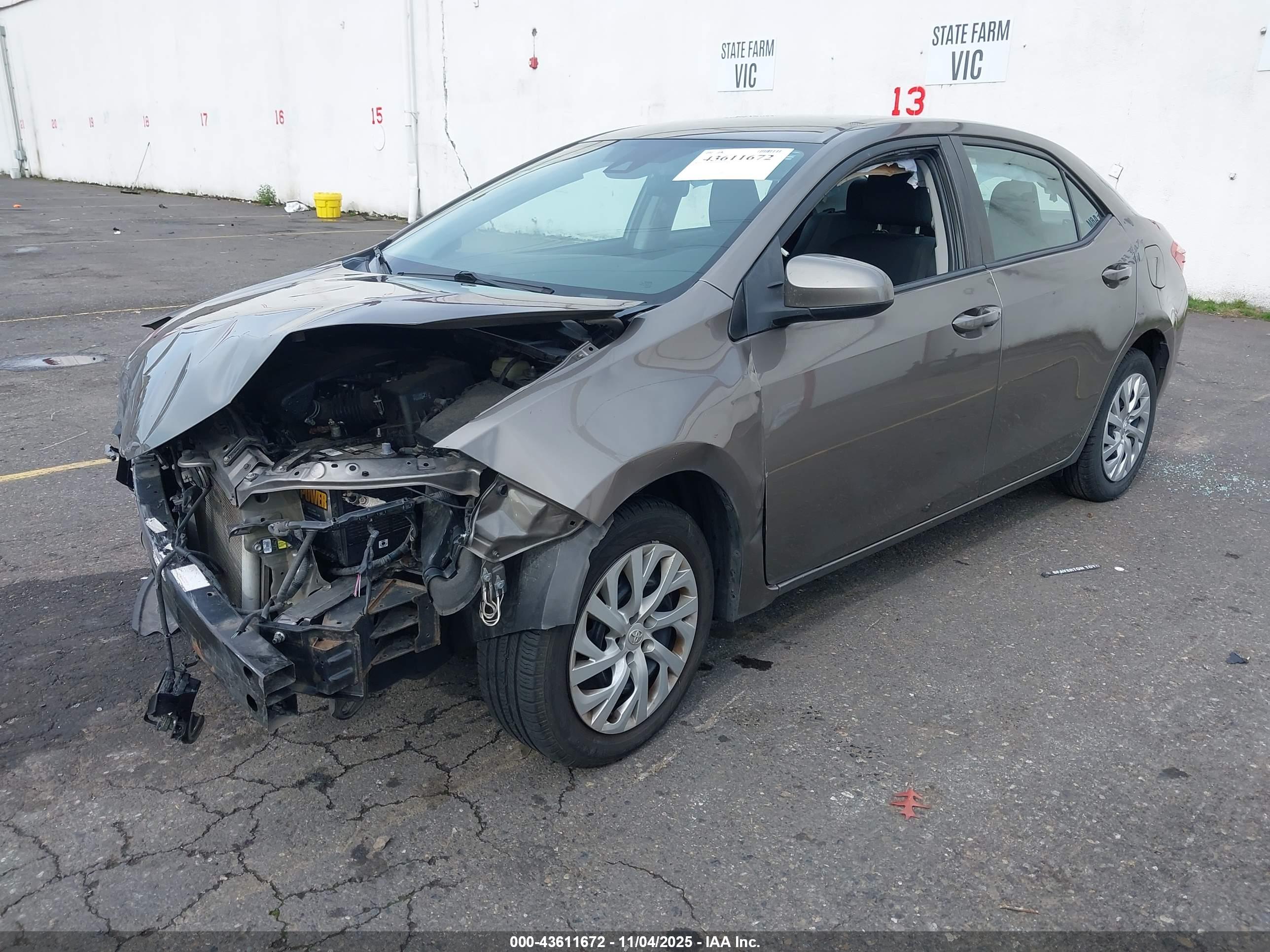 TOYOTA COROLLA image 2