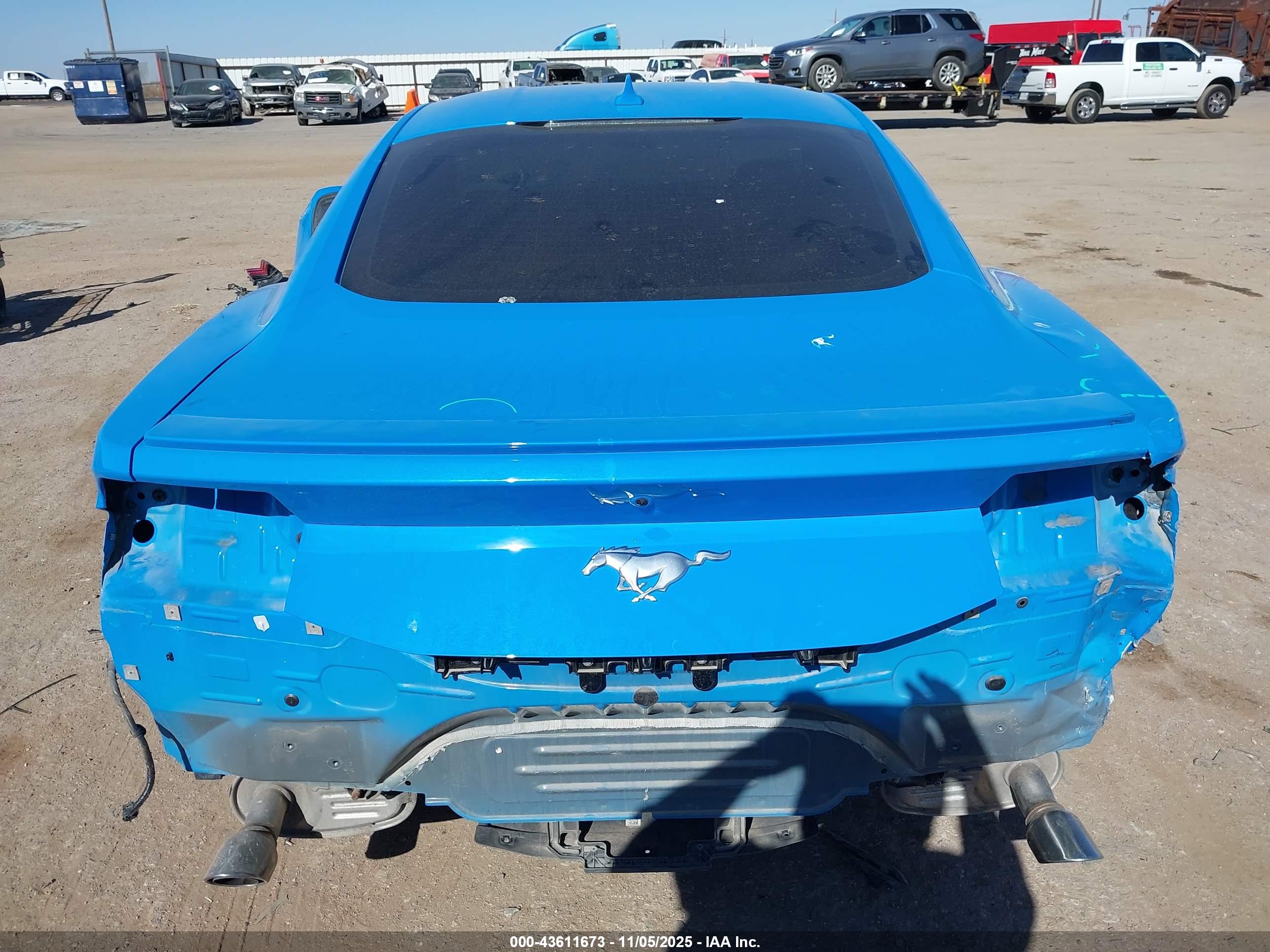 FORD MUSTANG image 6