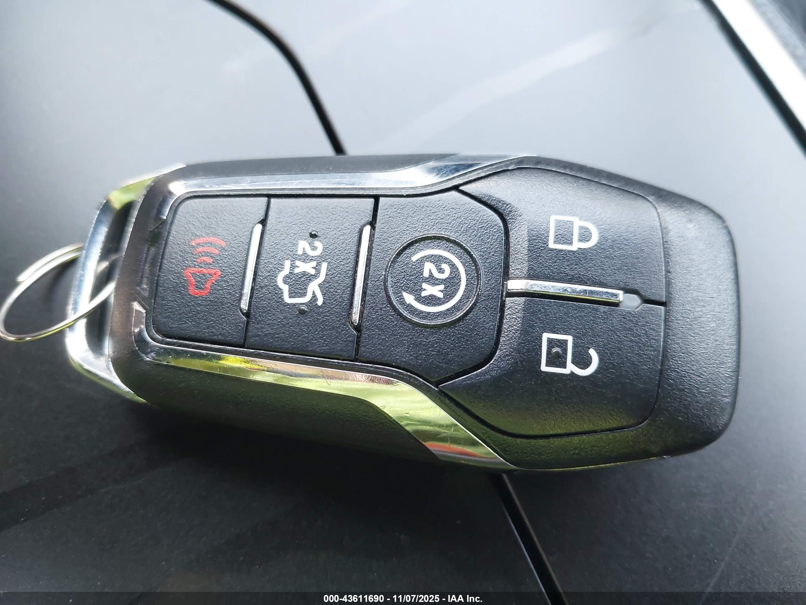 LINCOLN MKZ image 11