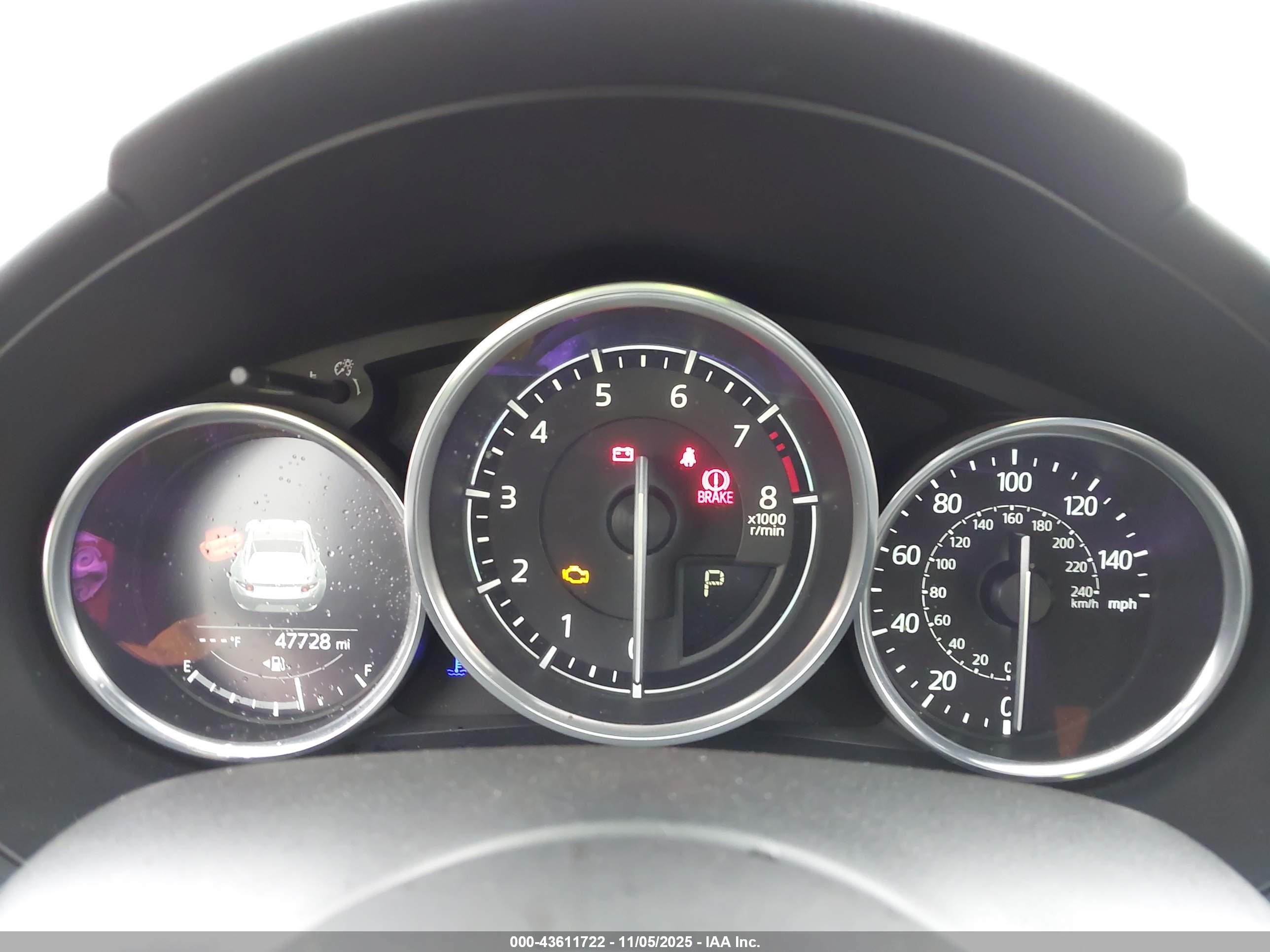 MAZDA MX-5 image 7