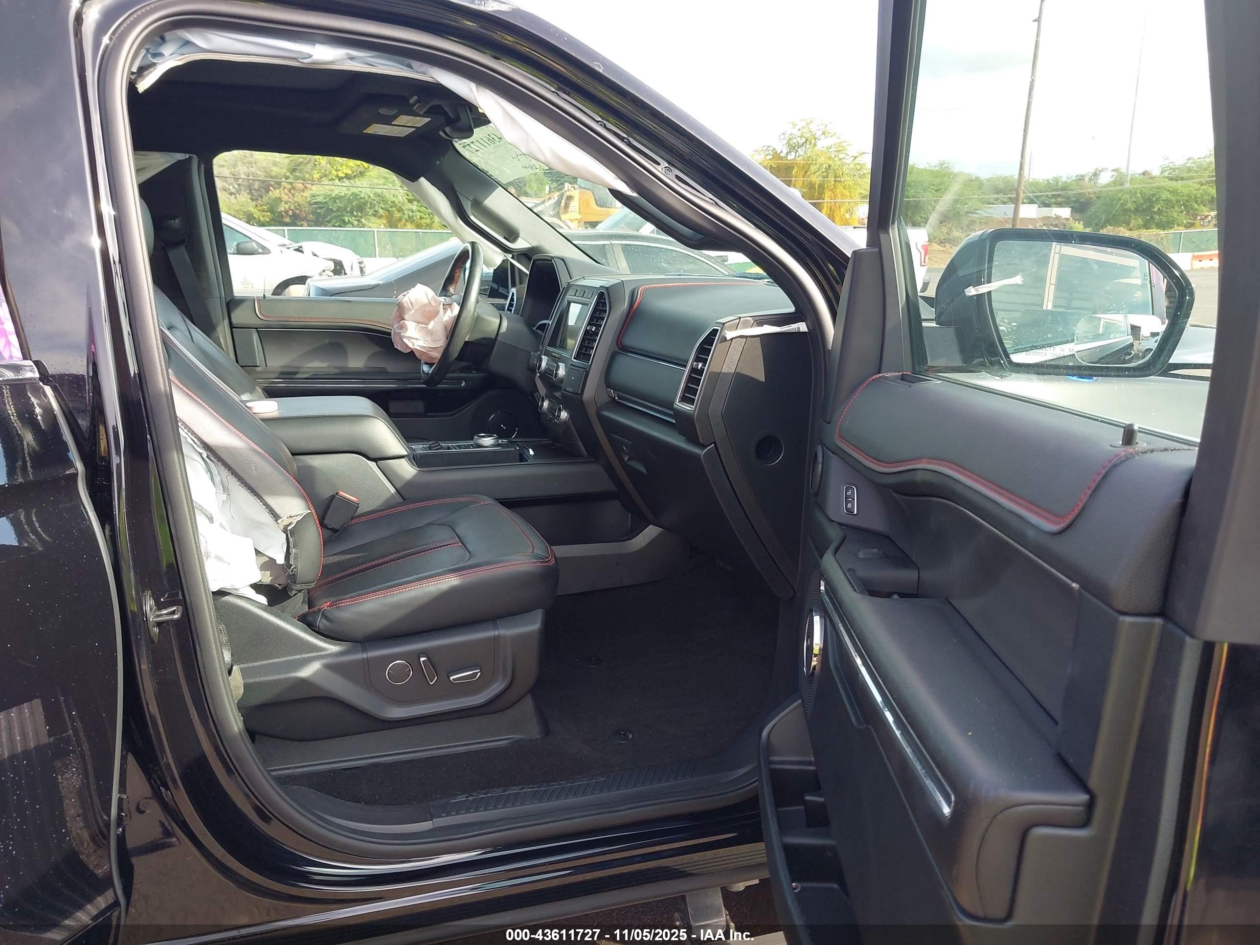 FORD EXPEDITION image 5