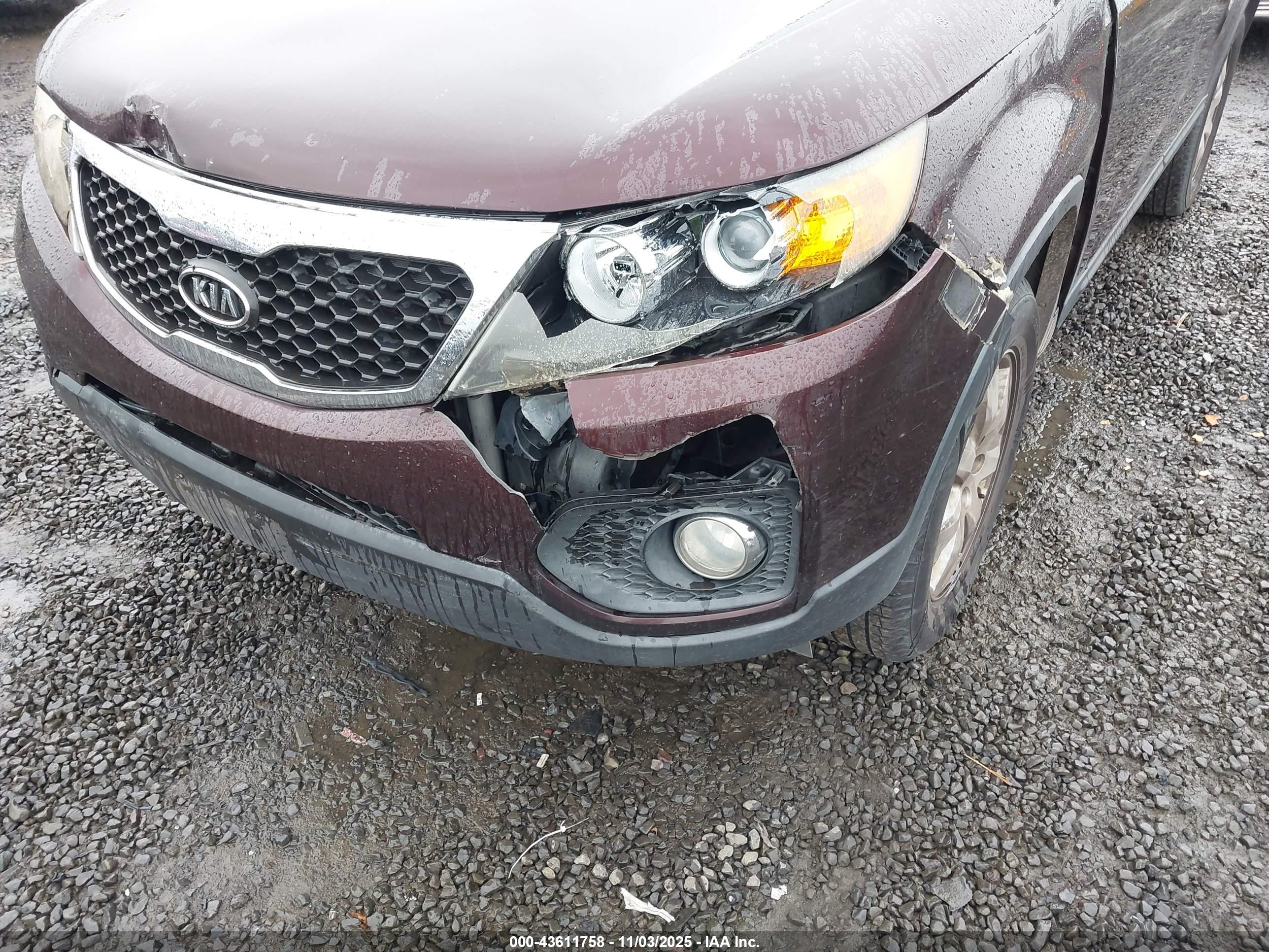 KIA SORENTO image 6