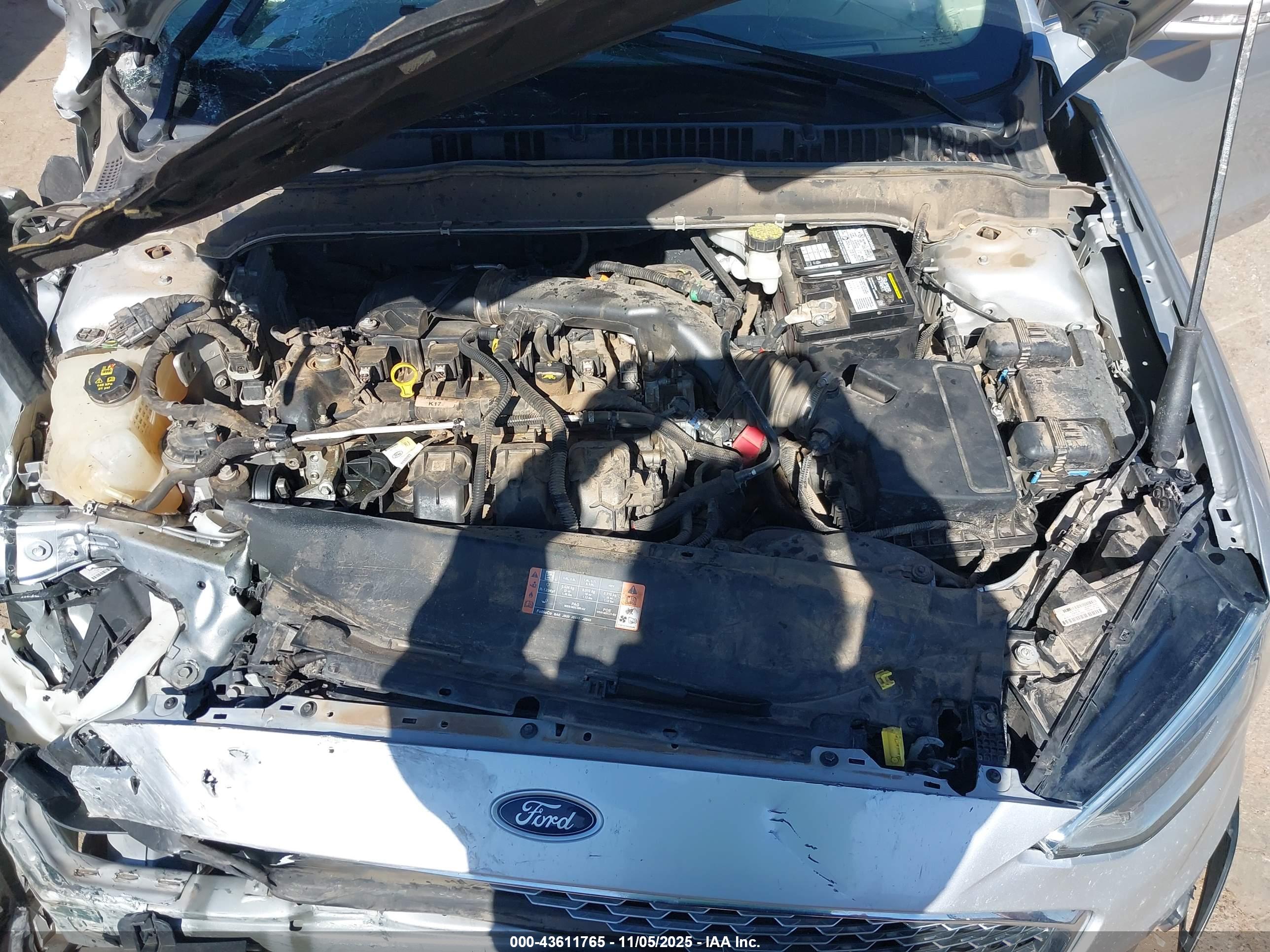 FORD FUSION image 10