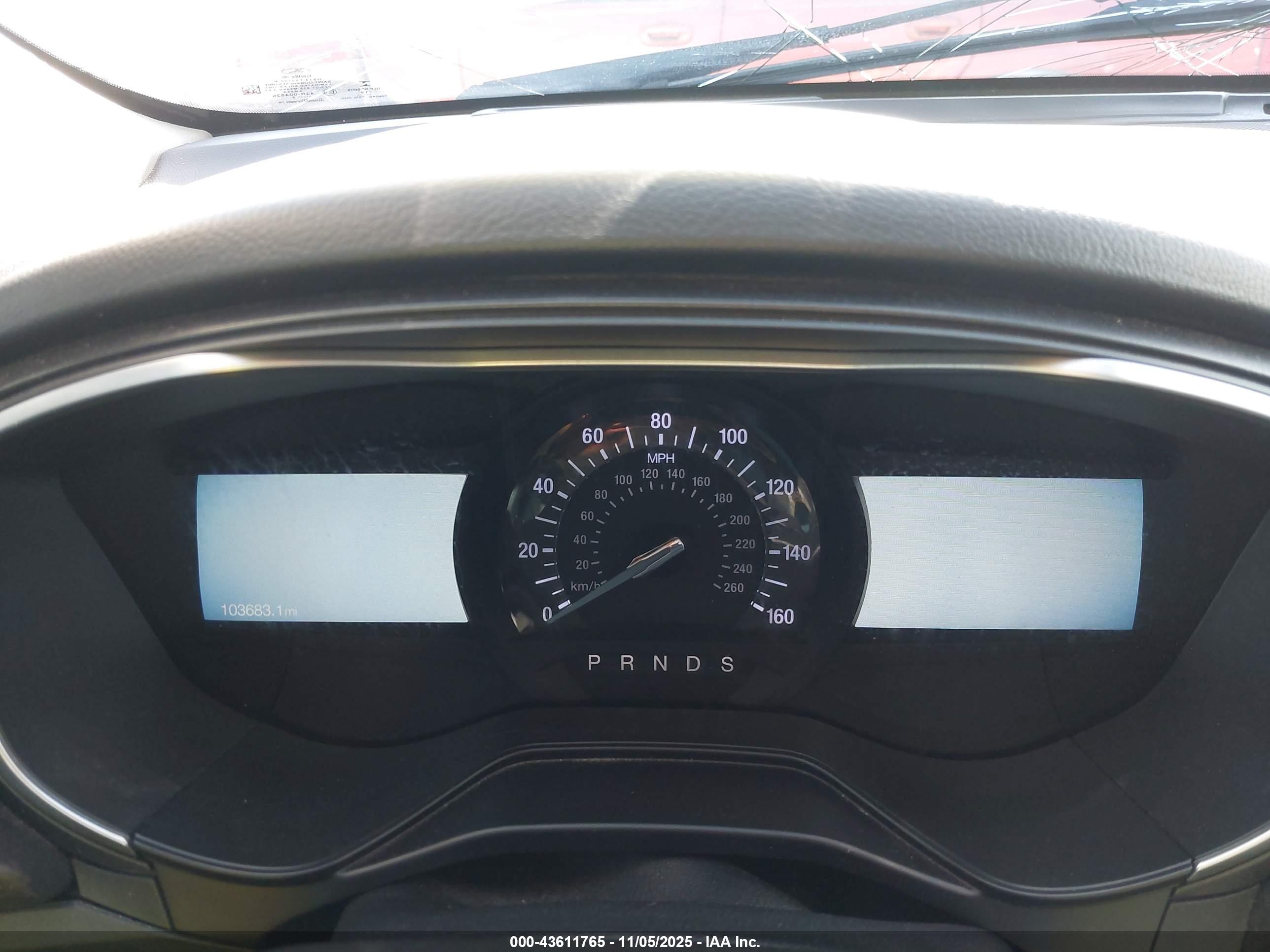 FORD FUSION image 7