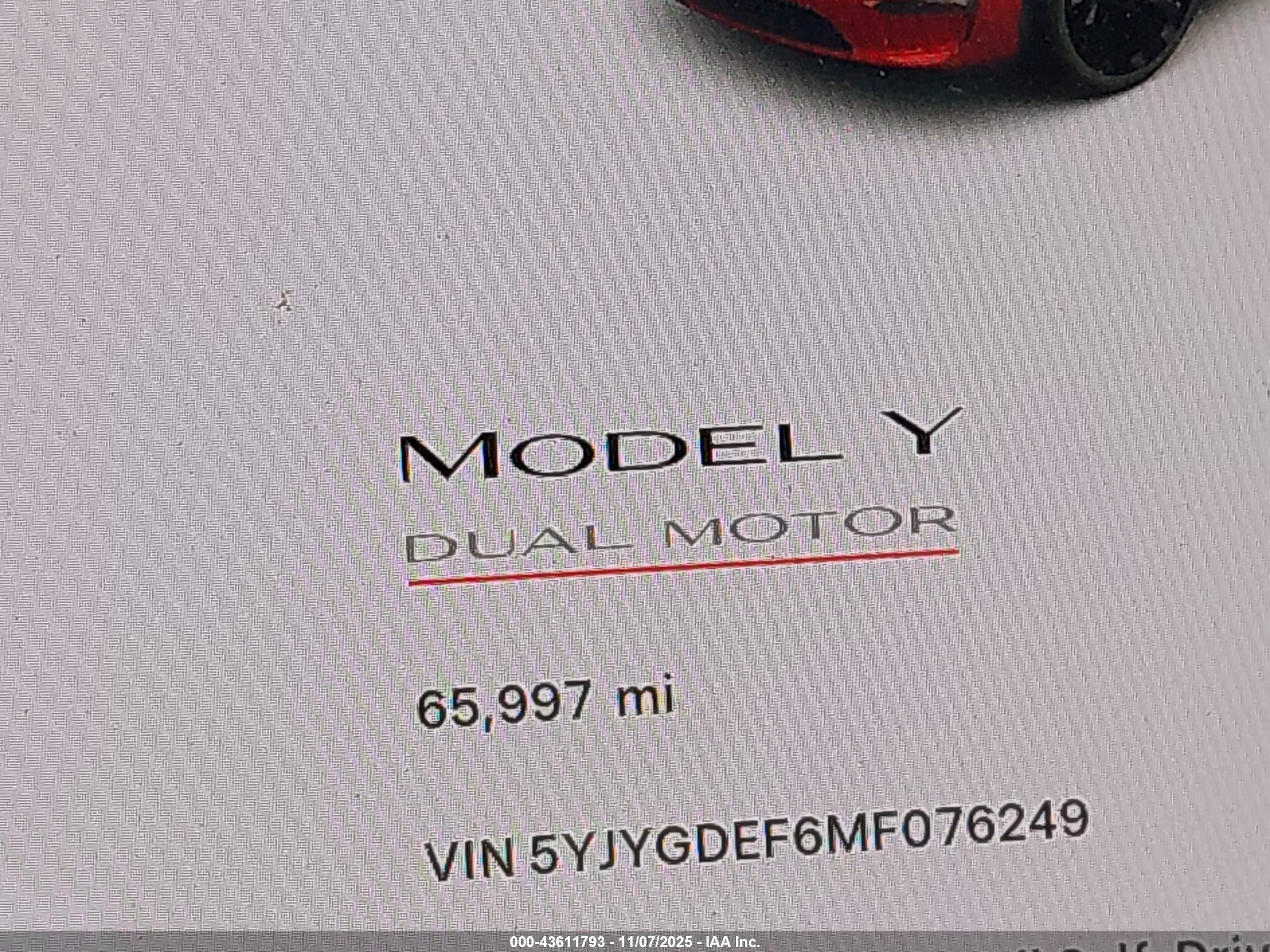 TESLA MODEL image 7