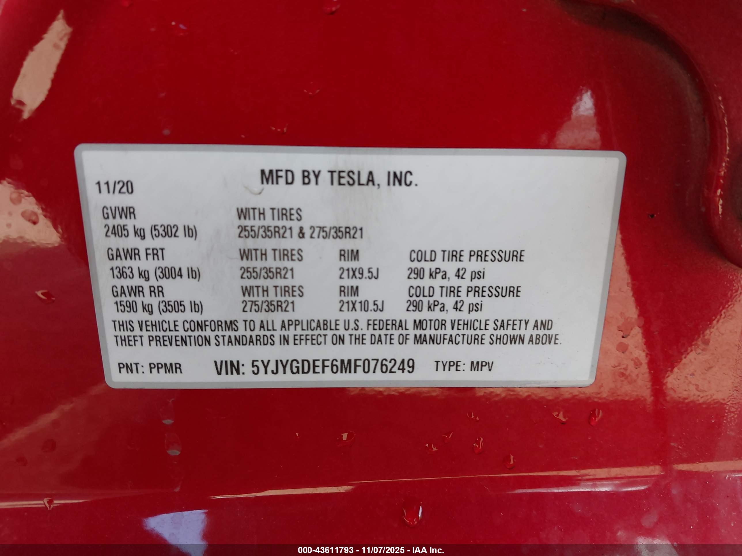 TESLA MODEL image 9