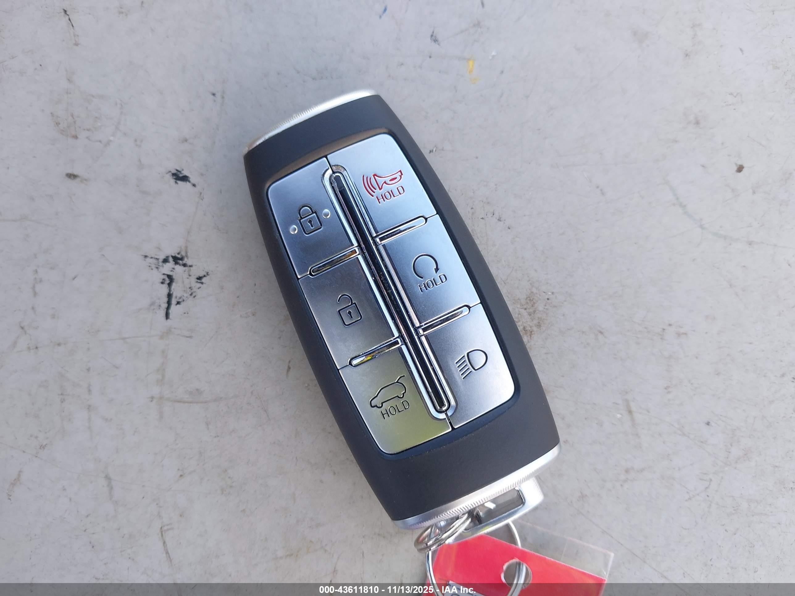 GENESIS GV70 image 11