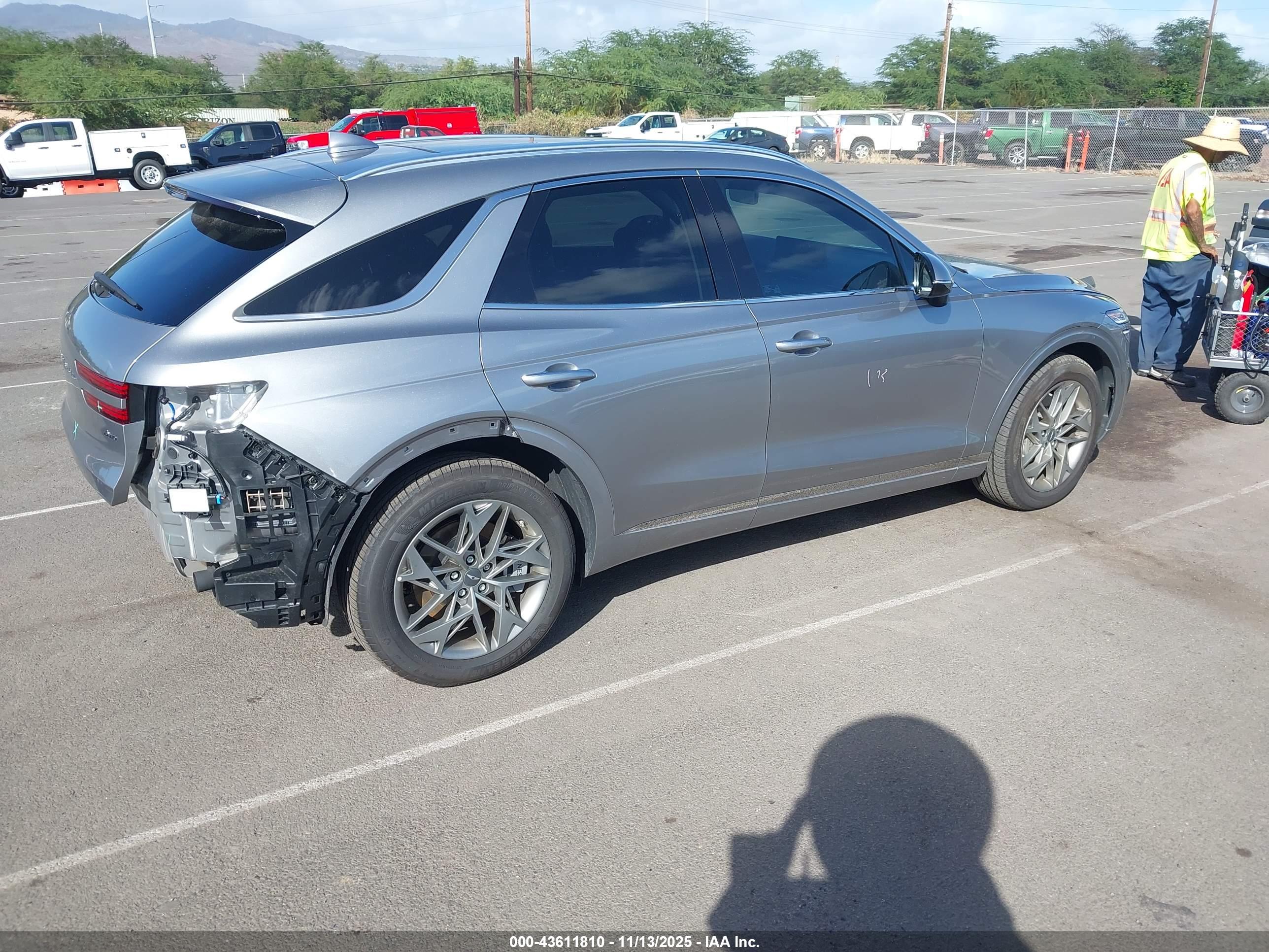 GENESIS GV70 image 4