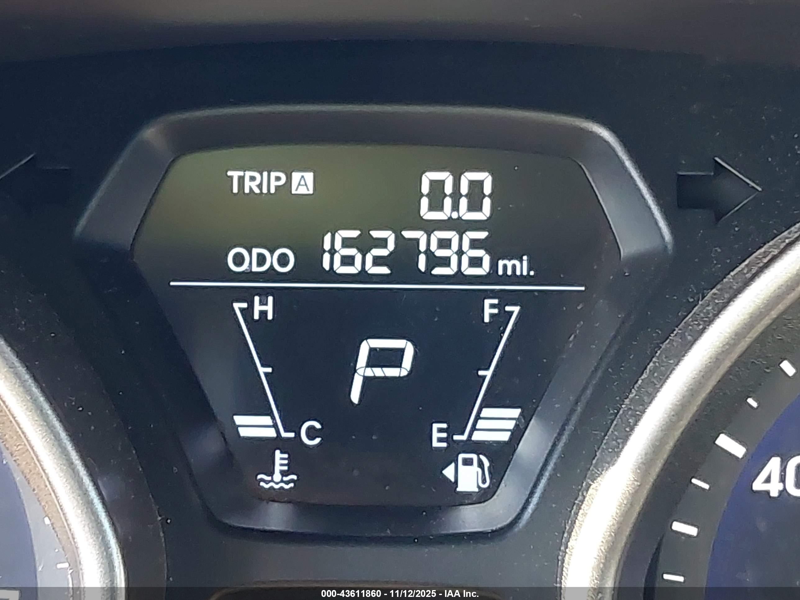 HYUNDAI ELANTRA image 7