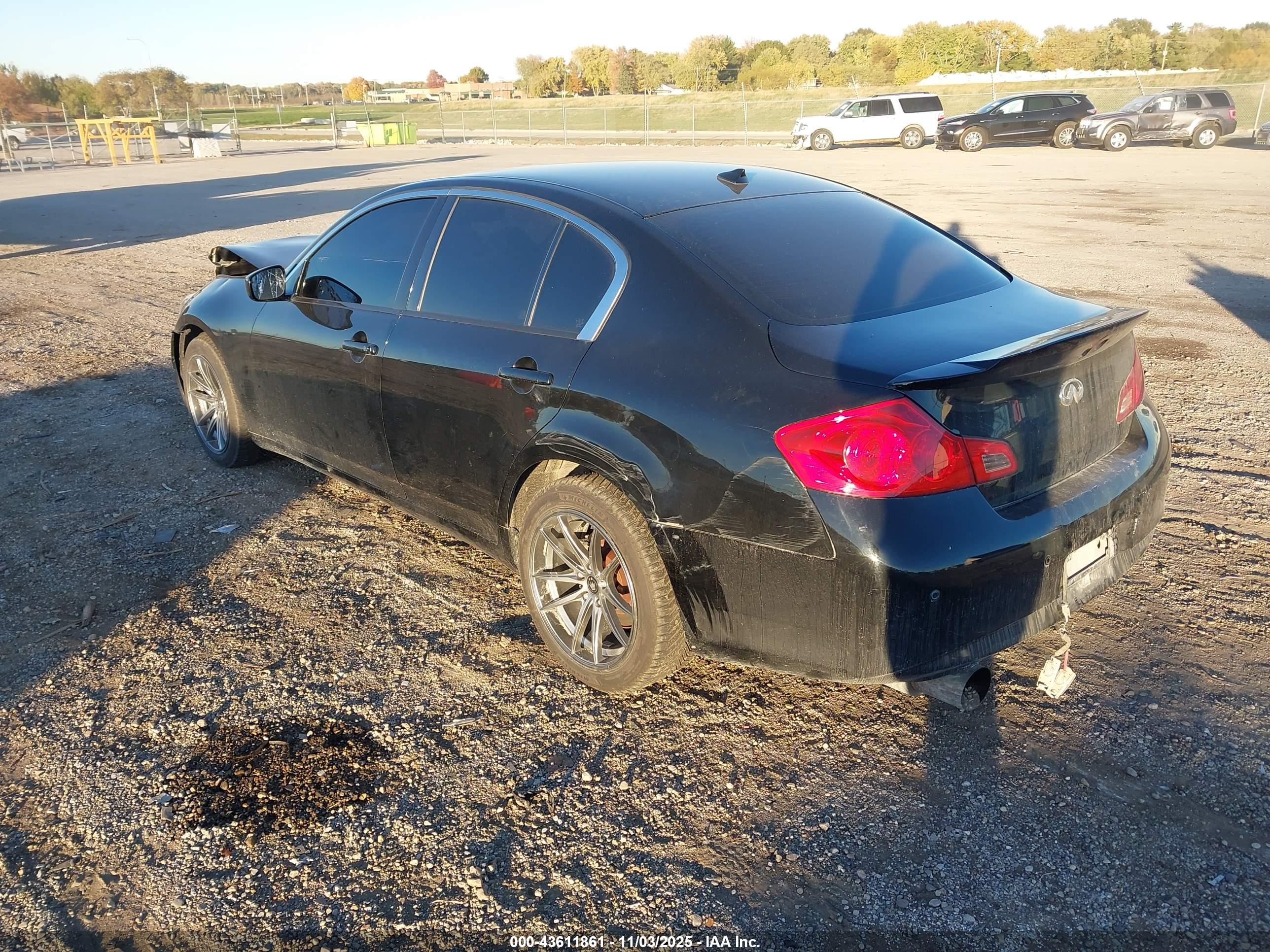 INFINITI G37X image 3