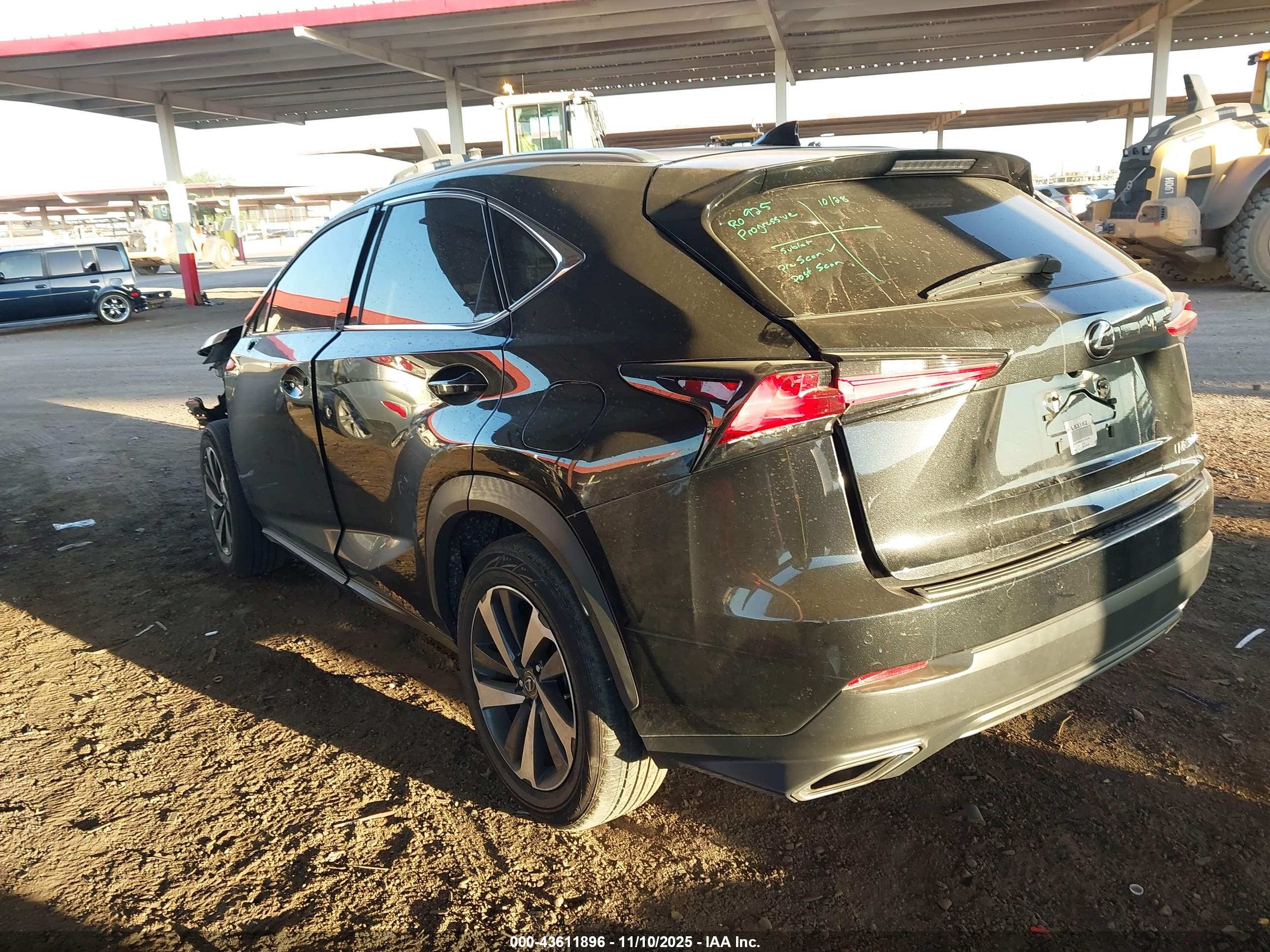 LEXUS NX image 3