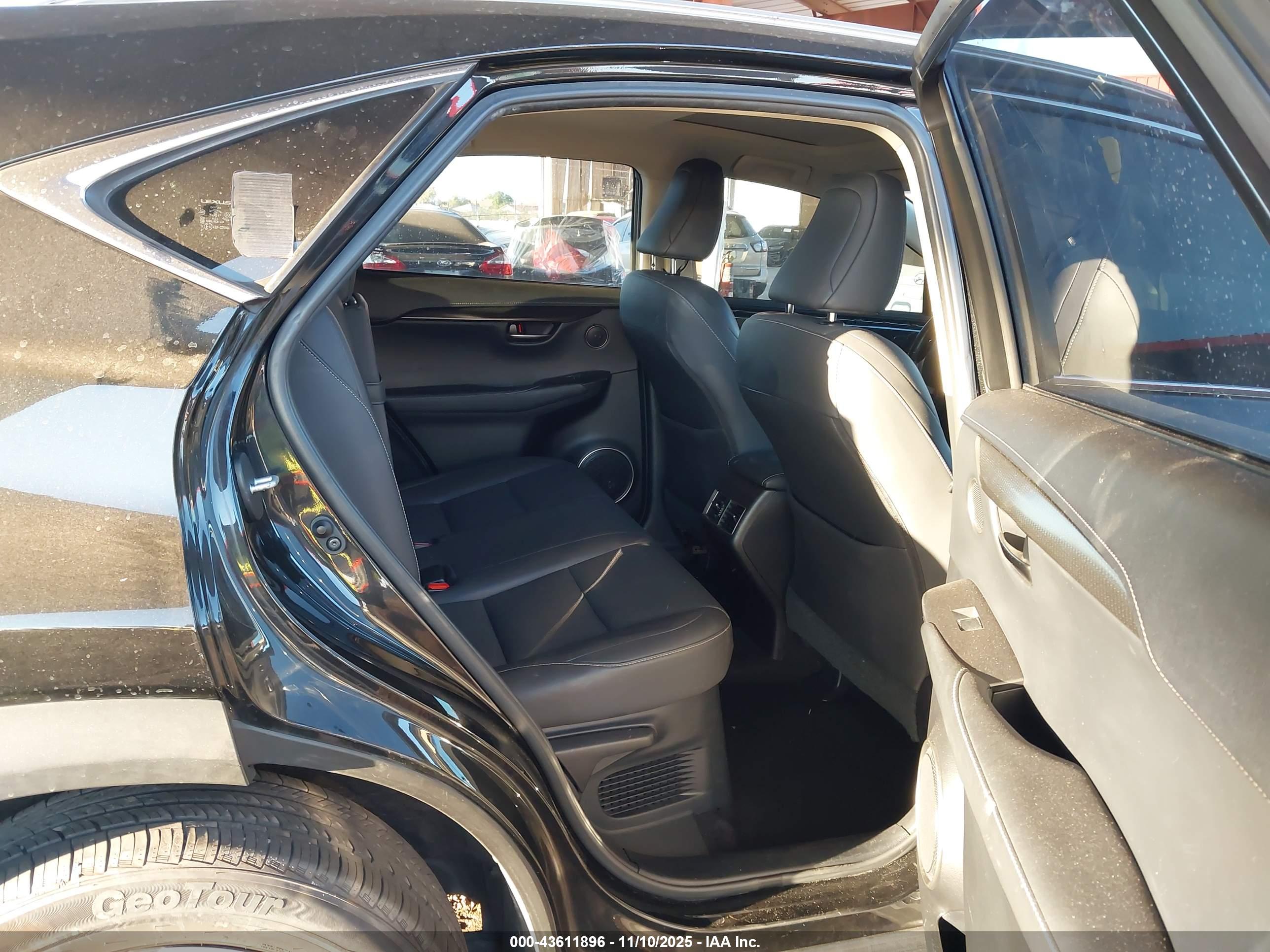 LEXUS NX image 8