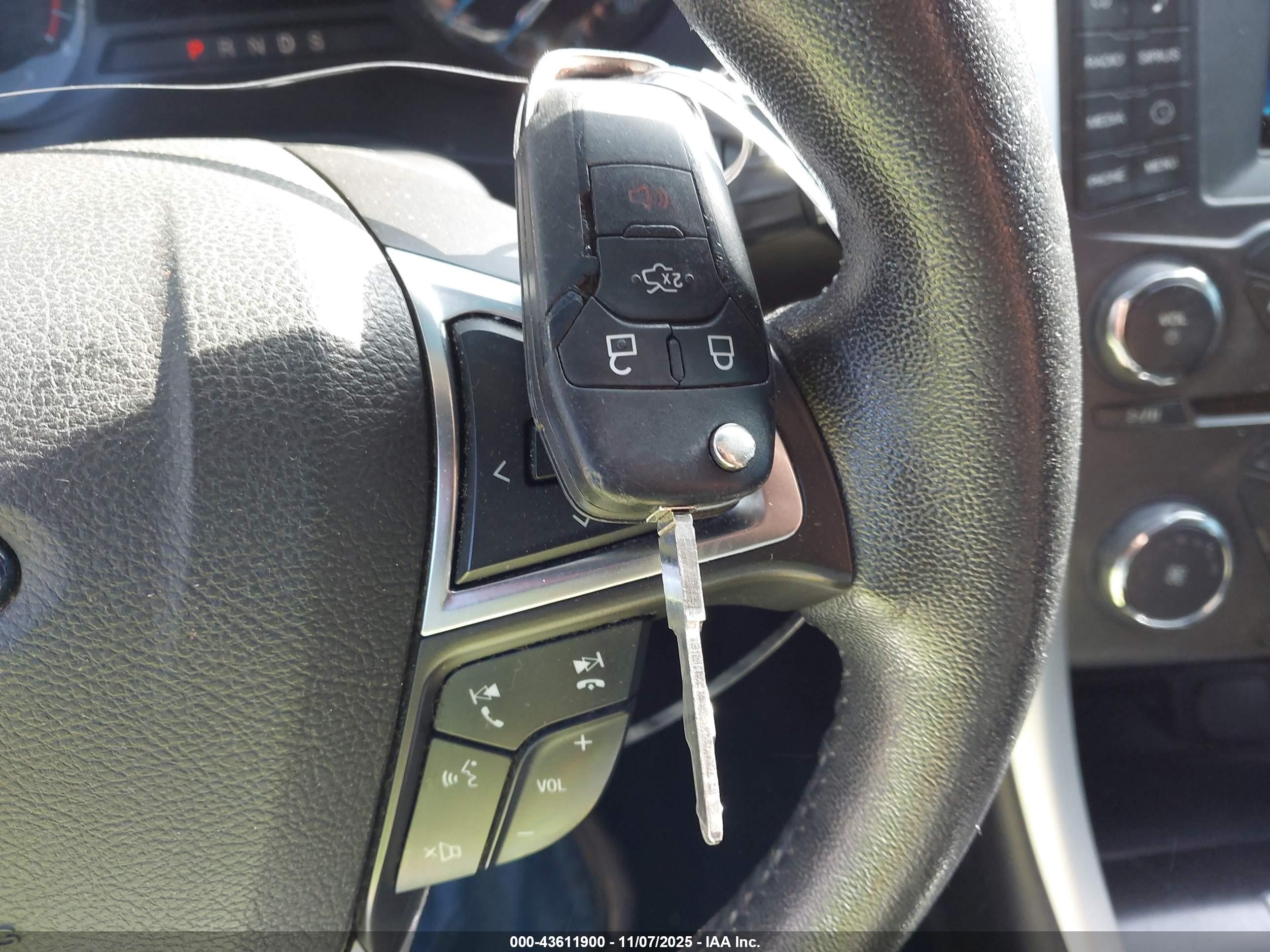 FORD FUSION image 11