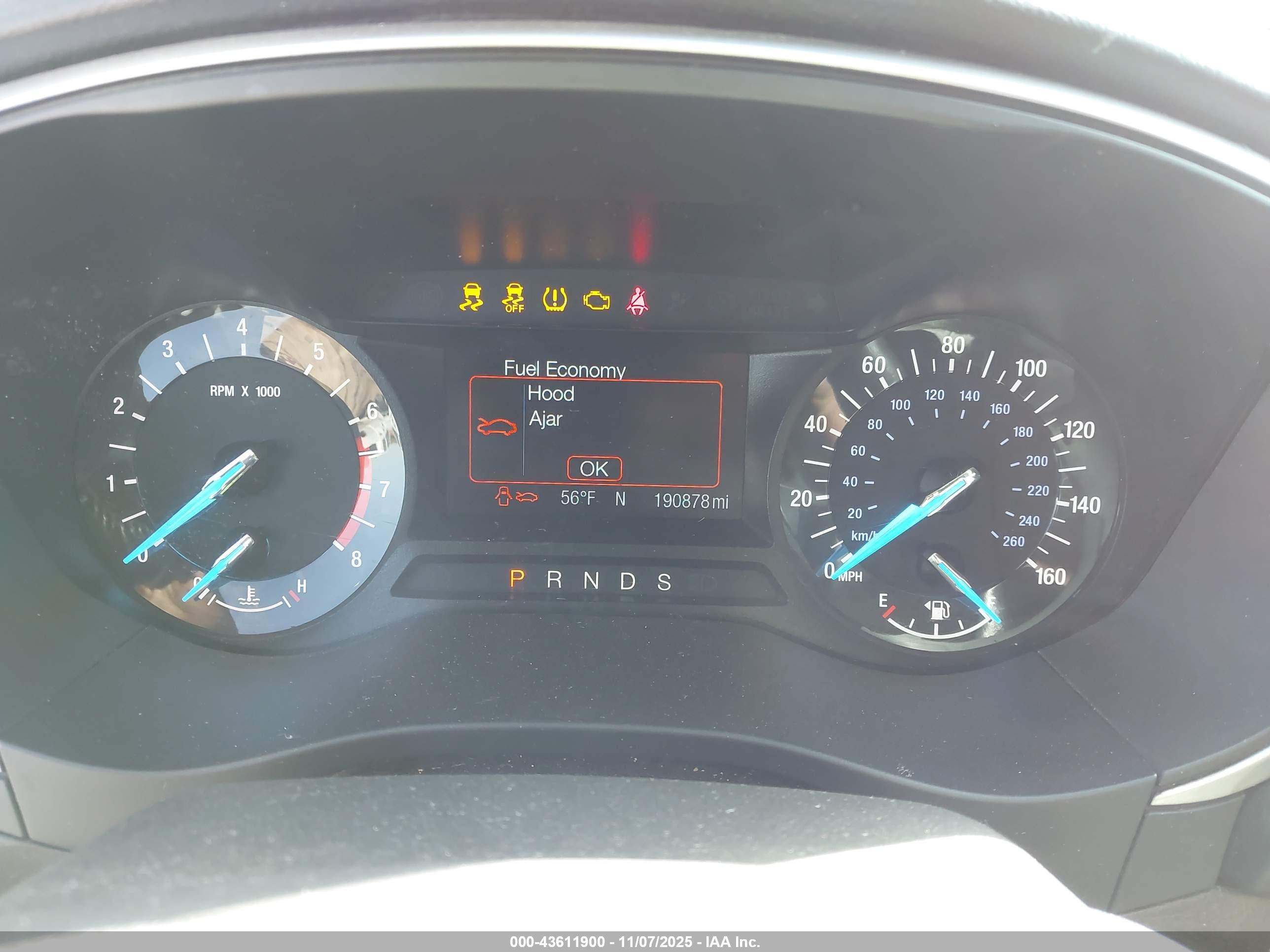 FORD FUSION image 7