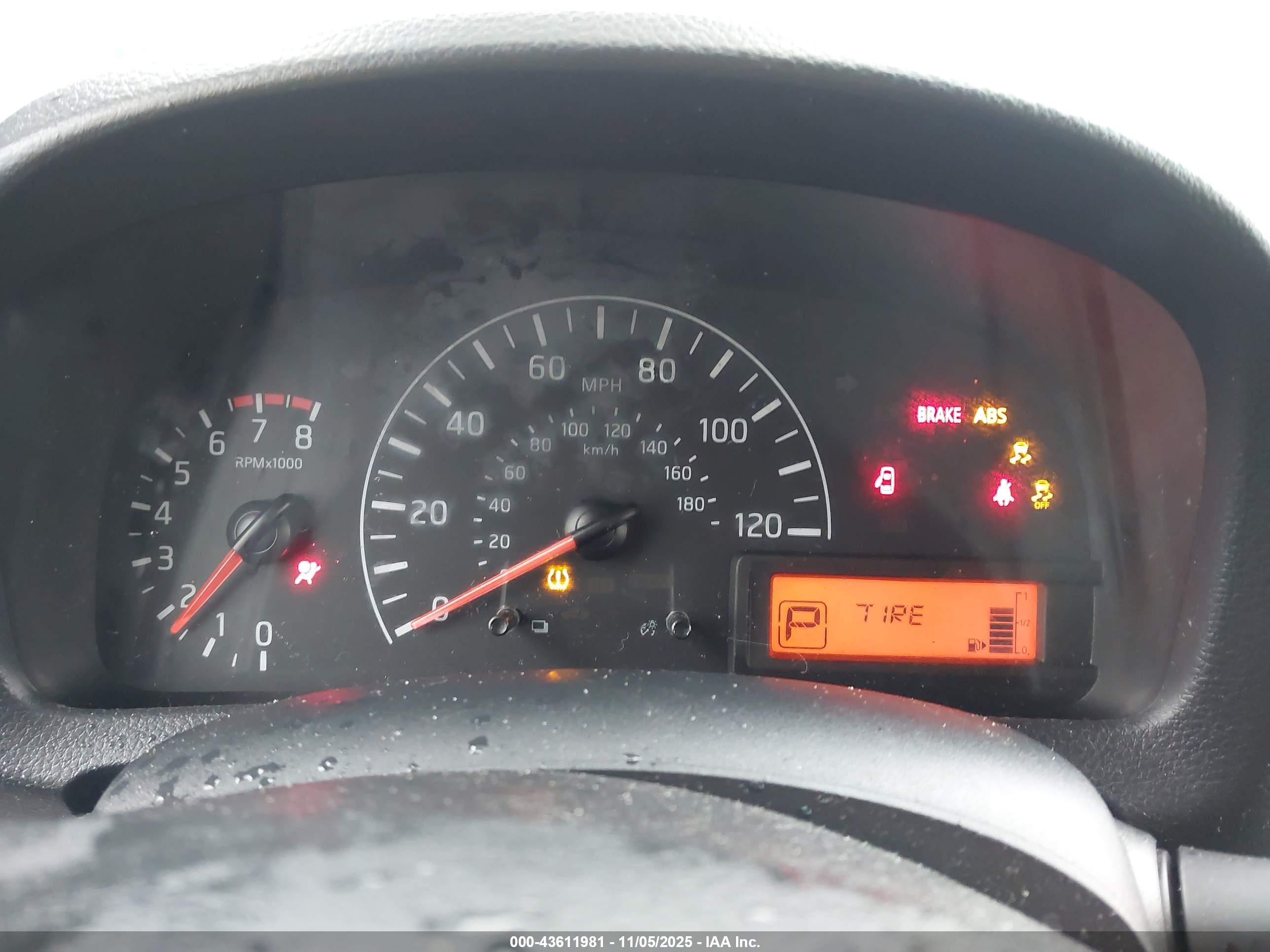 NISSAN NV200 image 7