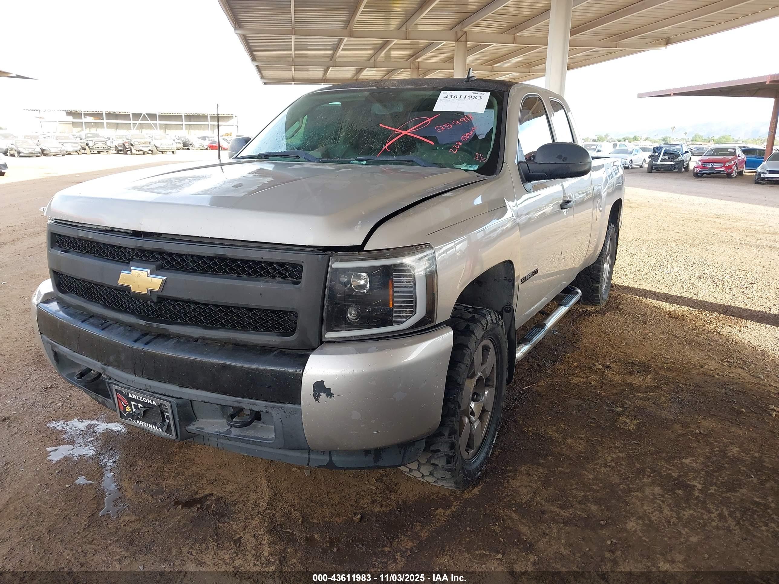 CHEVROLET SILVERADO image 2