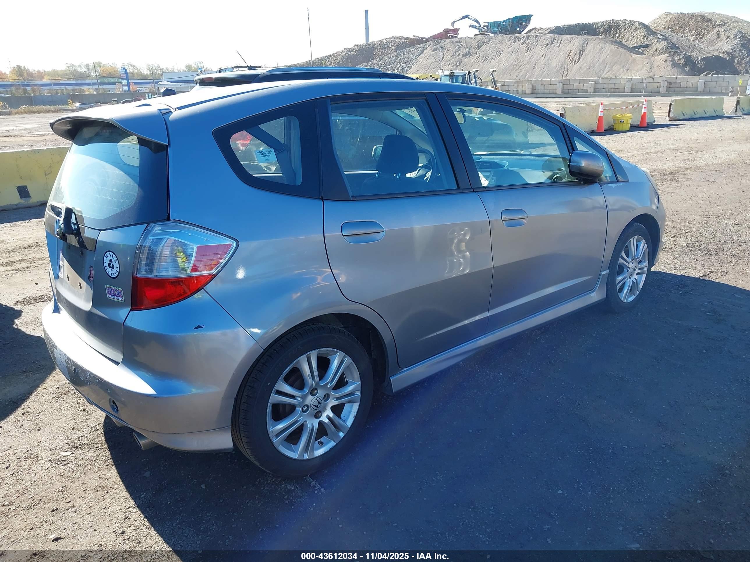 HONDA FIT image 4