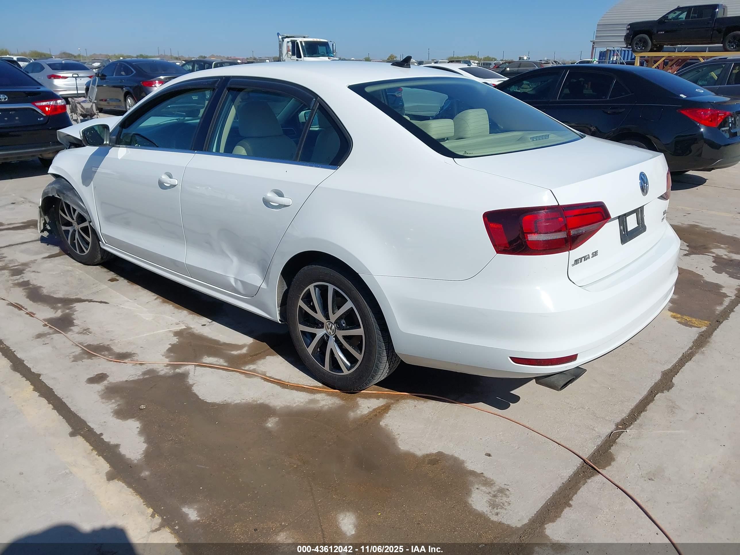 VOLKSWAGEN JETTA image 3