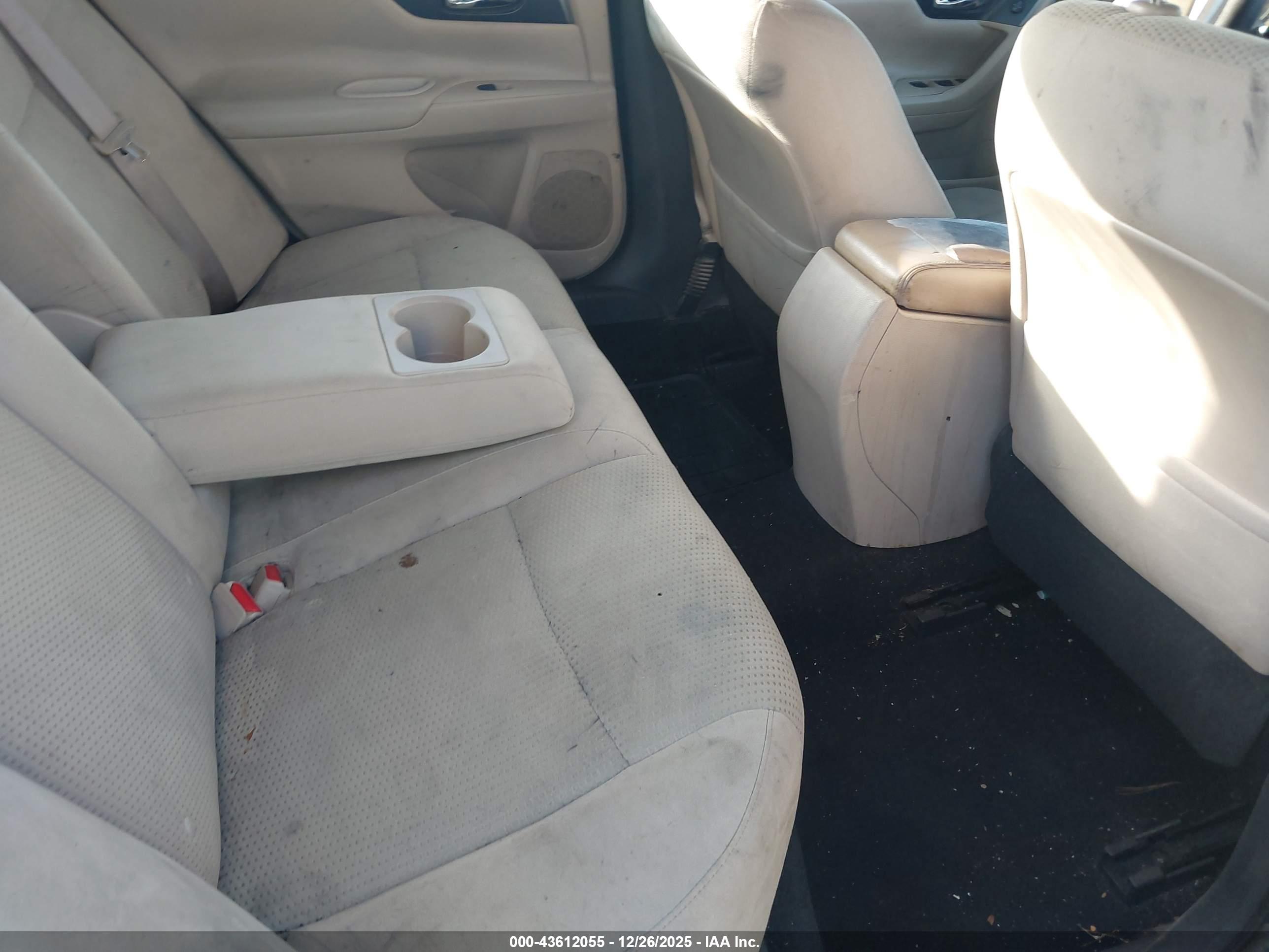 NISSAN ALTIMA image 8