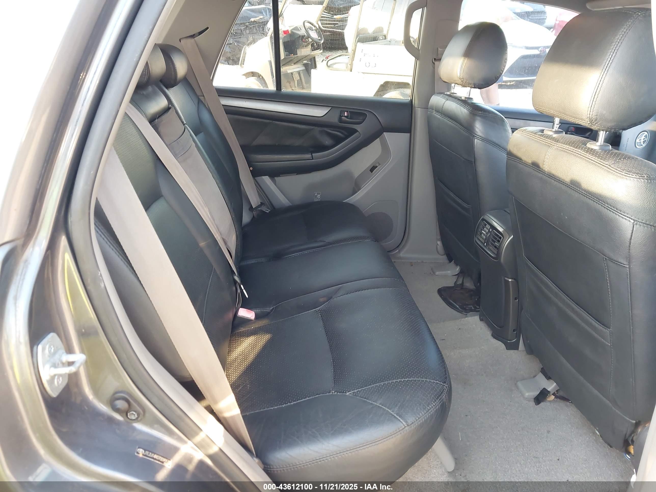 TOYOTA 4RUNNER image 8
