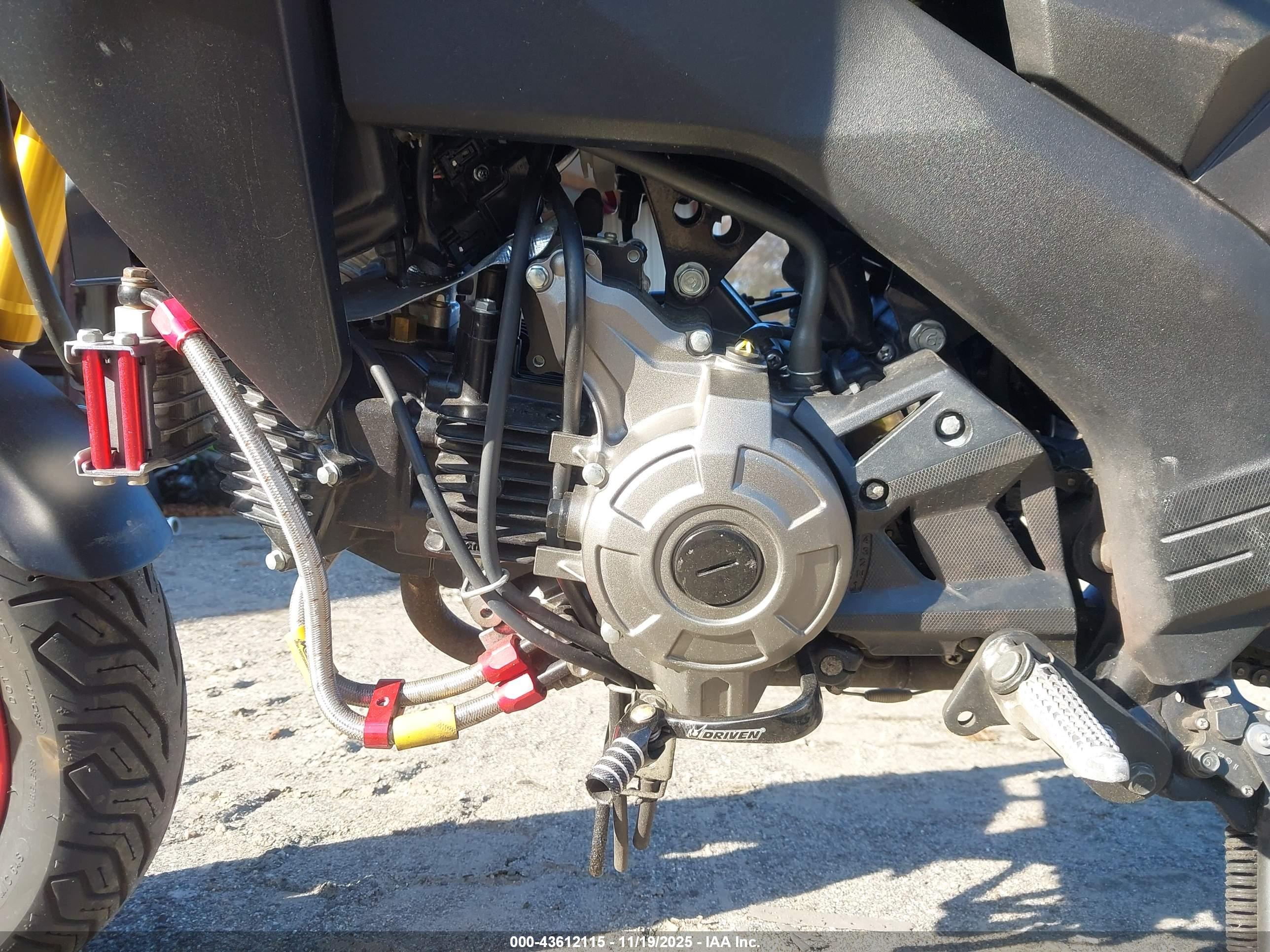 KAWASAKI BR125 image 9