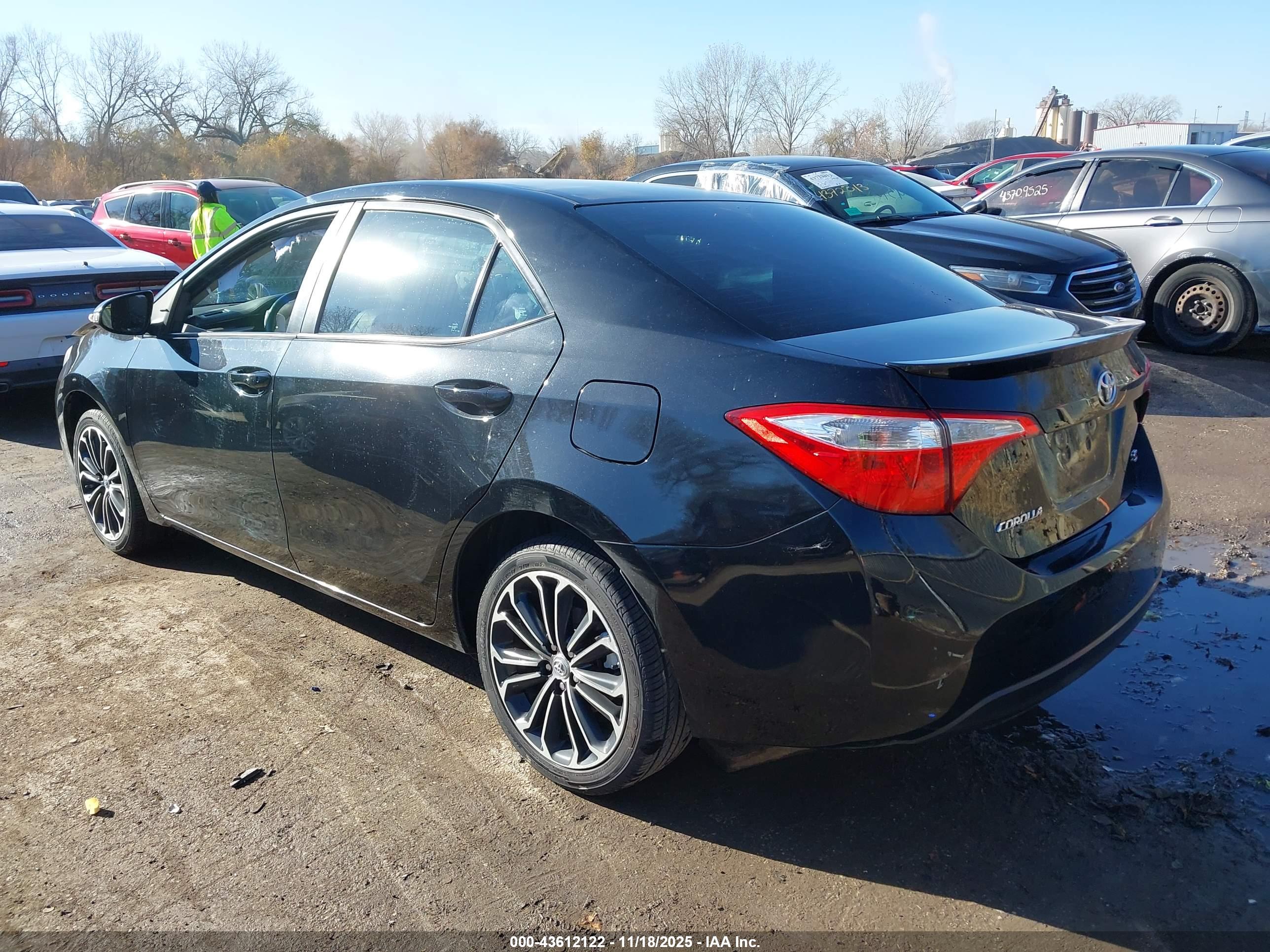 TOYOTA COROLLA image 3