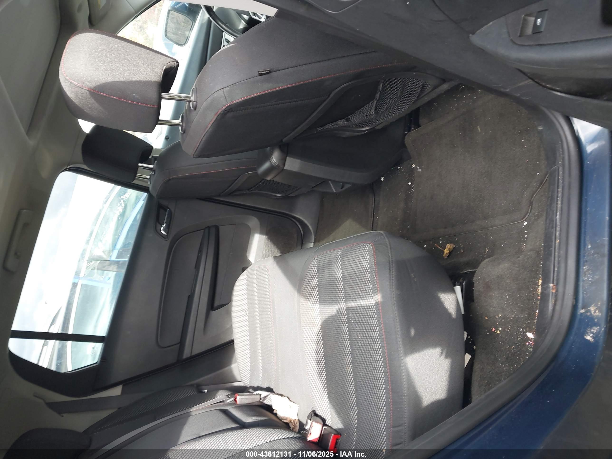 GMC TERRAIN image 8