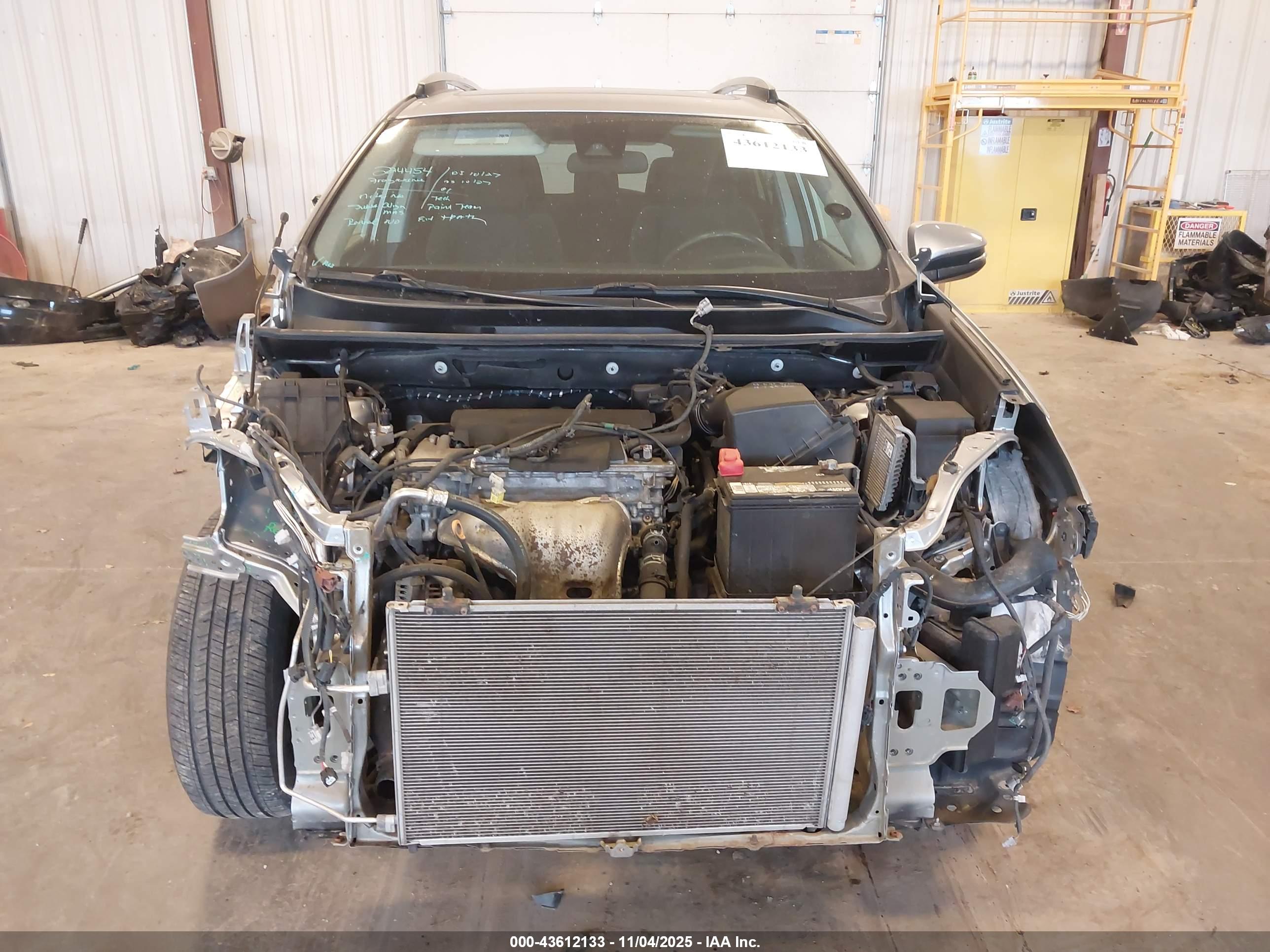 TOYOTA RAV4 image 6
