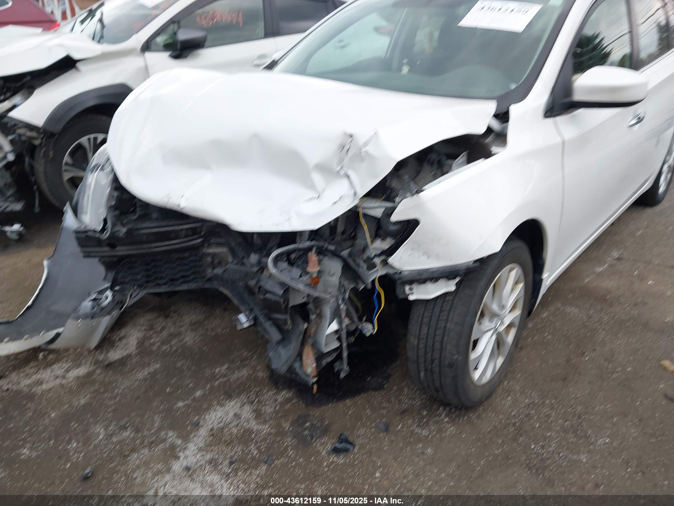 NISSAN SENTRA image 6