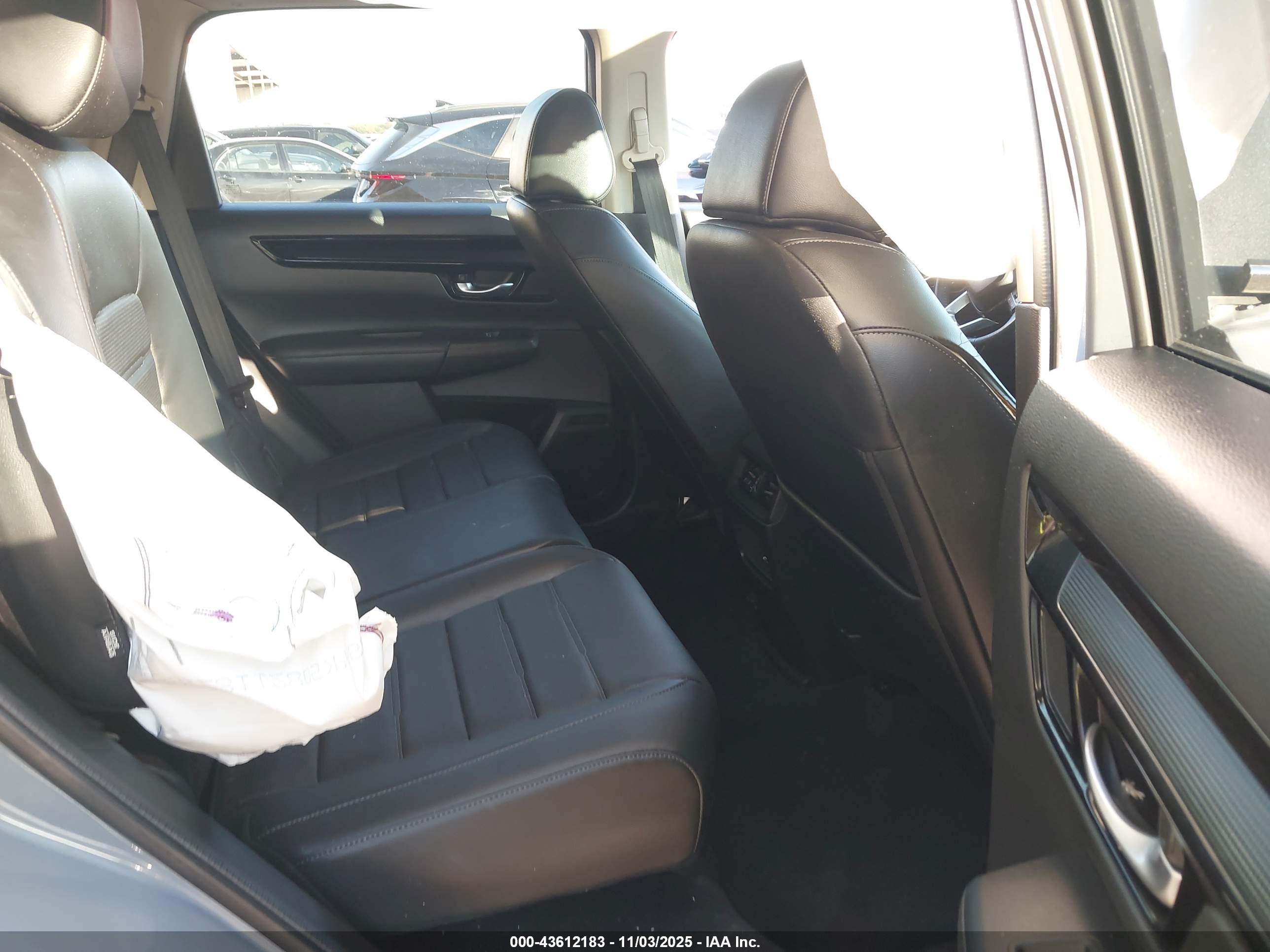 HONDA CR-V image 8