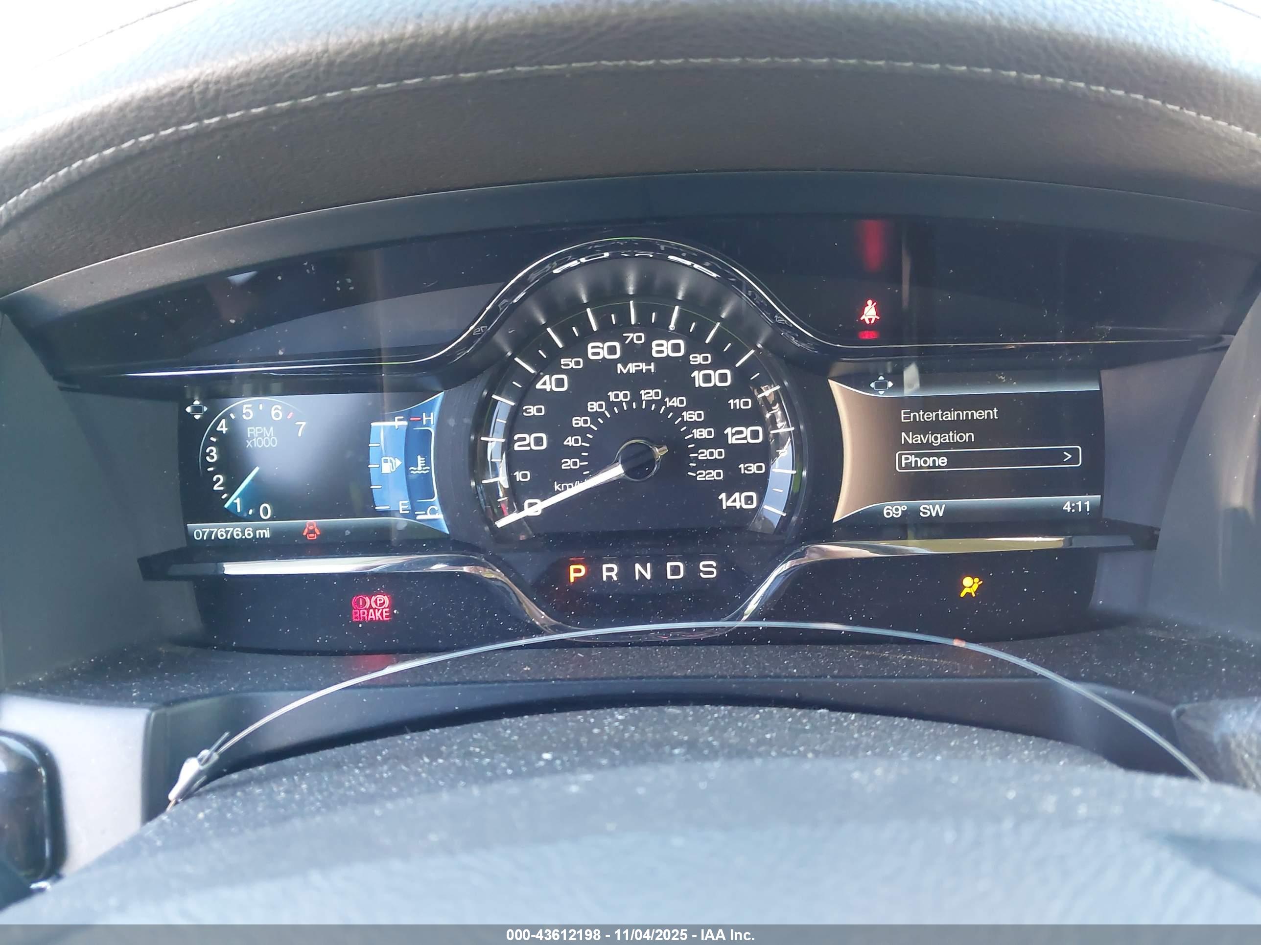 LINCOLN MKS image 7