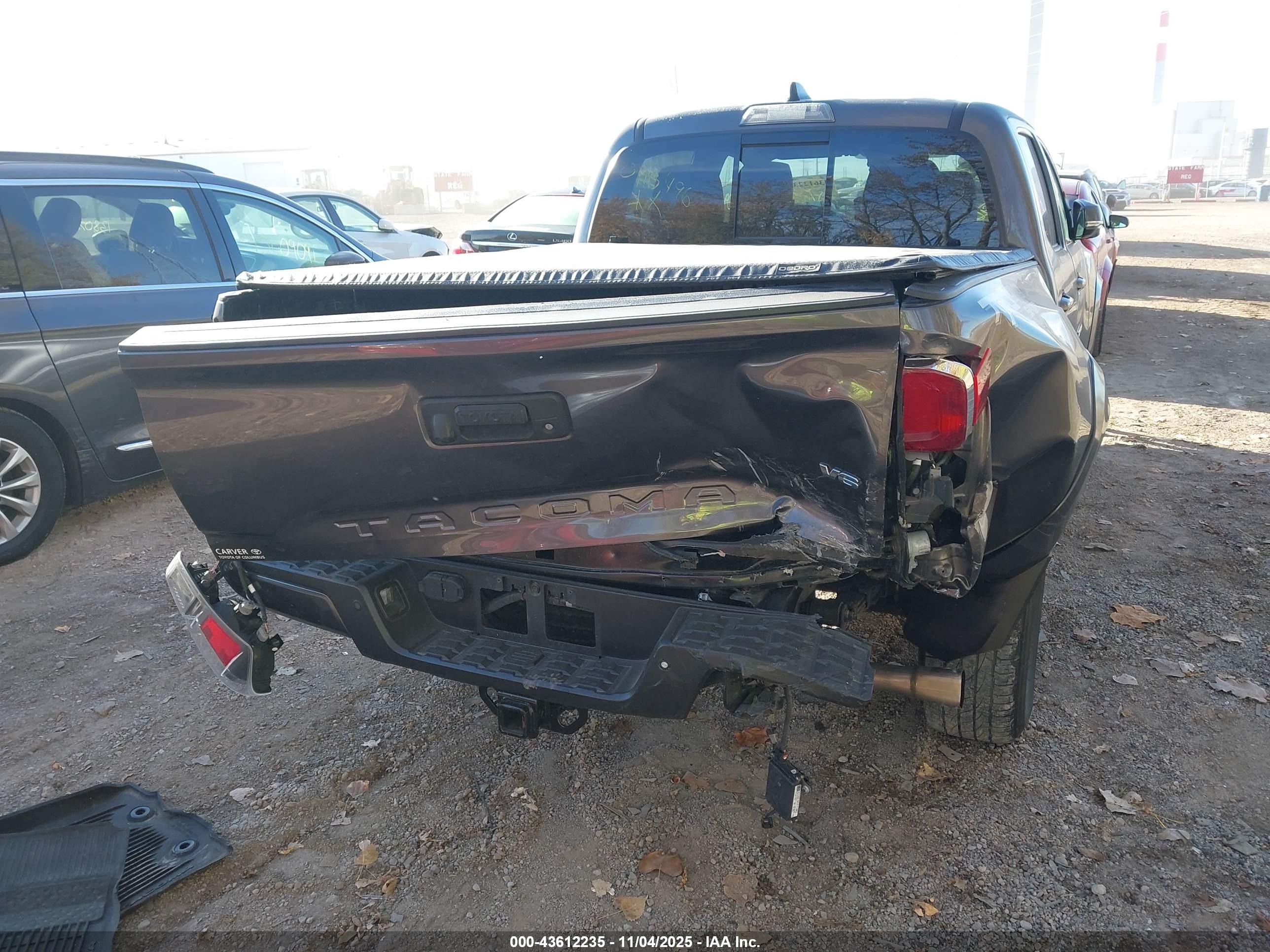 TOYOTA TACOMA image 6