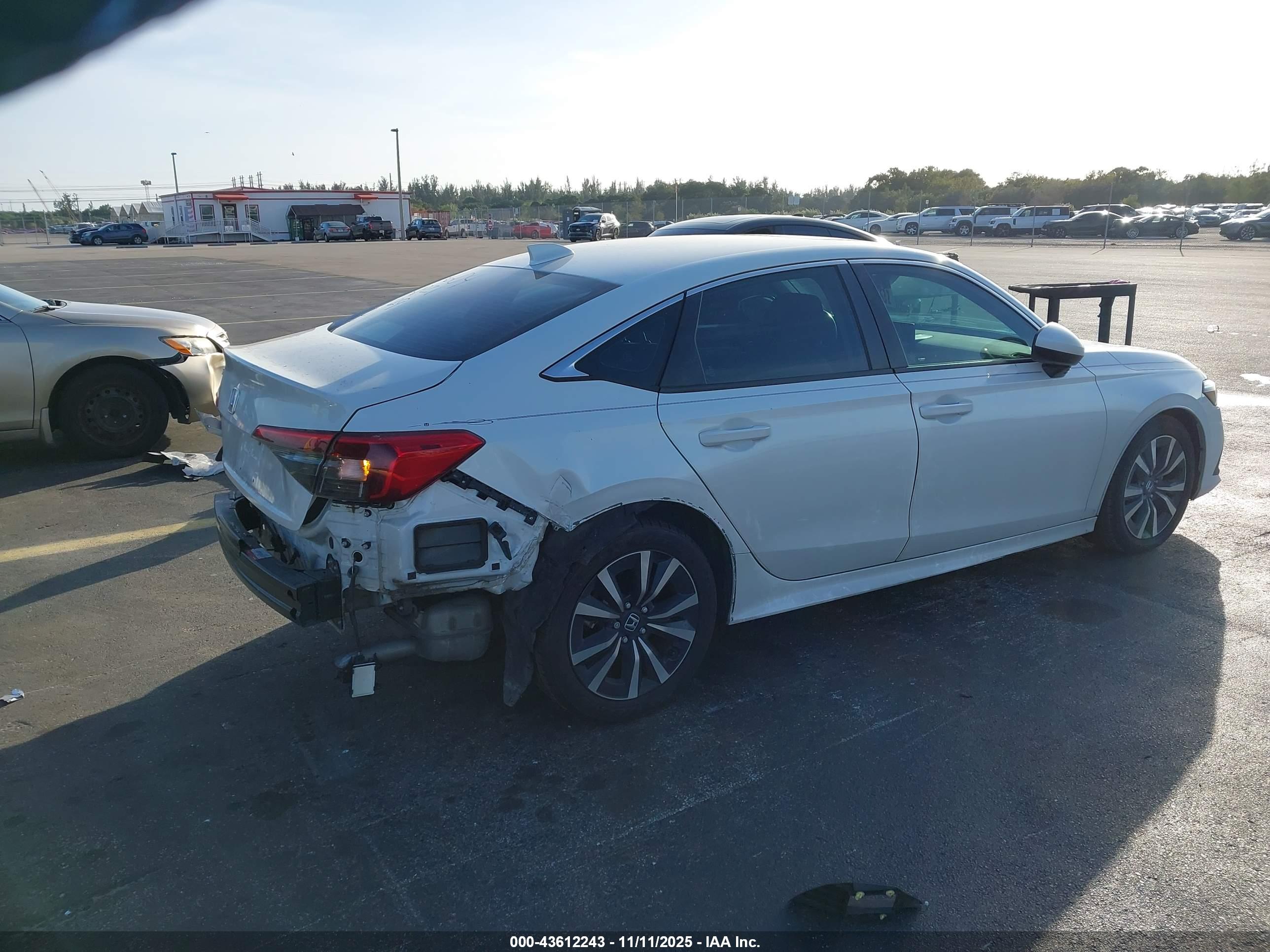 HONDA CIVIC image 4