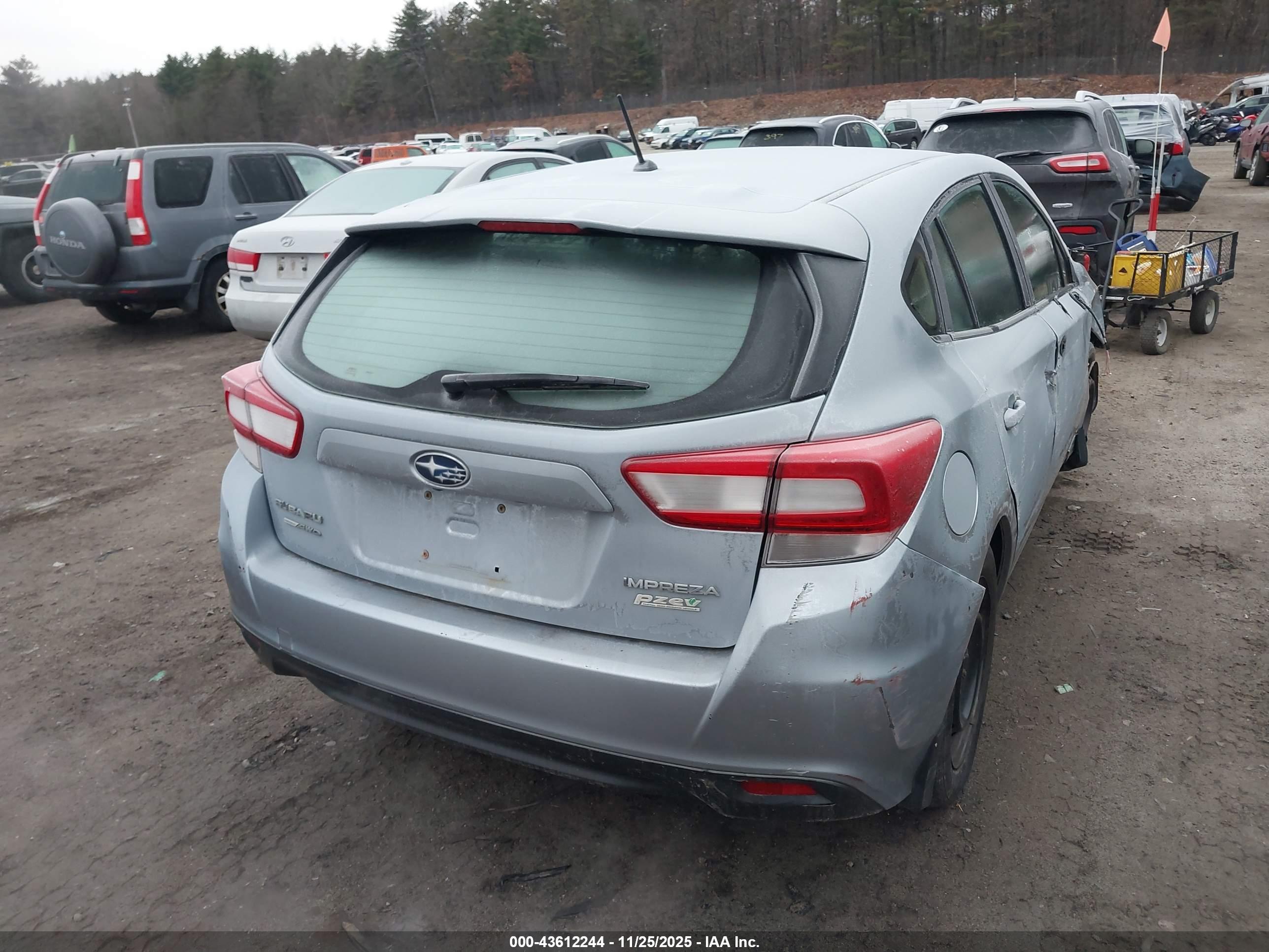 SUBARU IMPREZA image 4