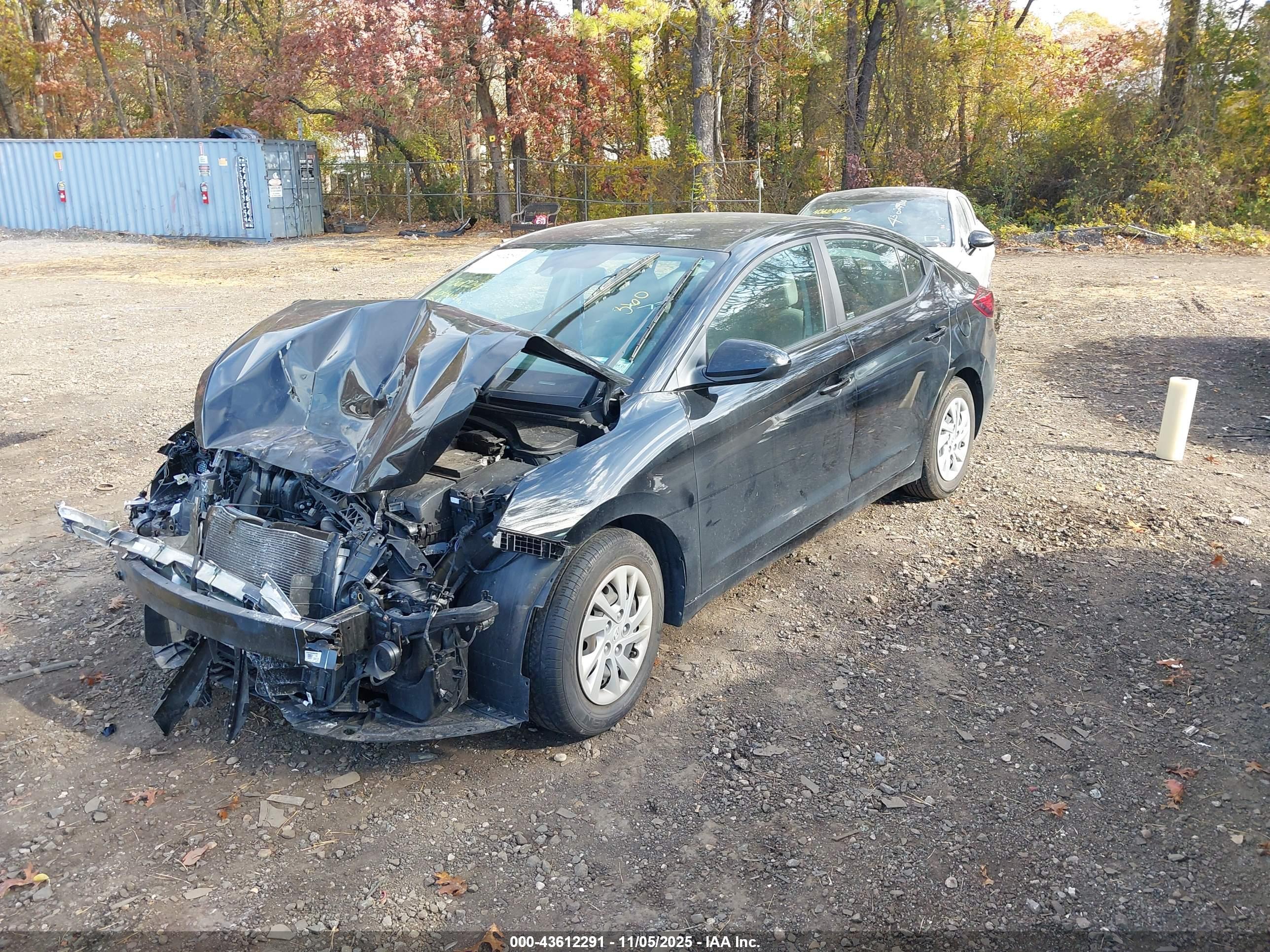 HYUNDAI ELANTRA image 2