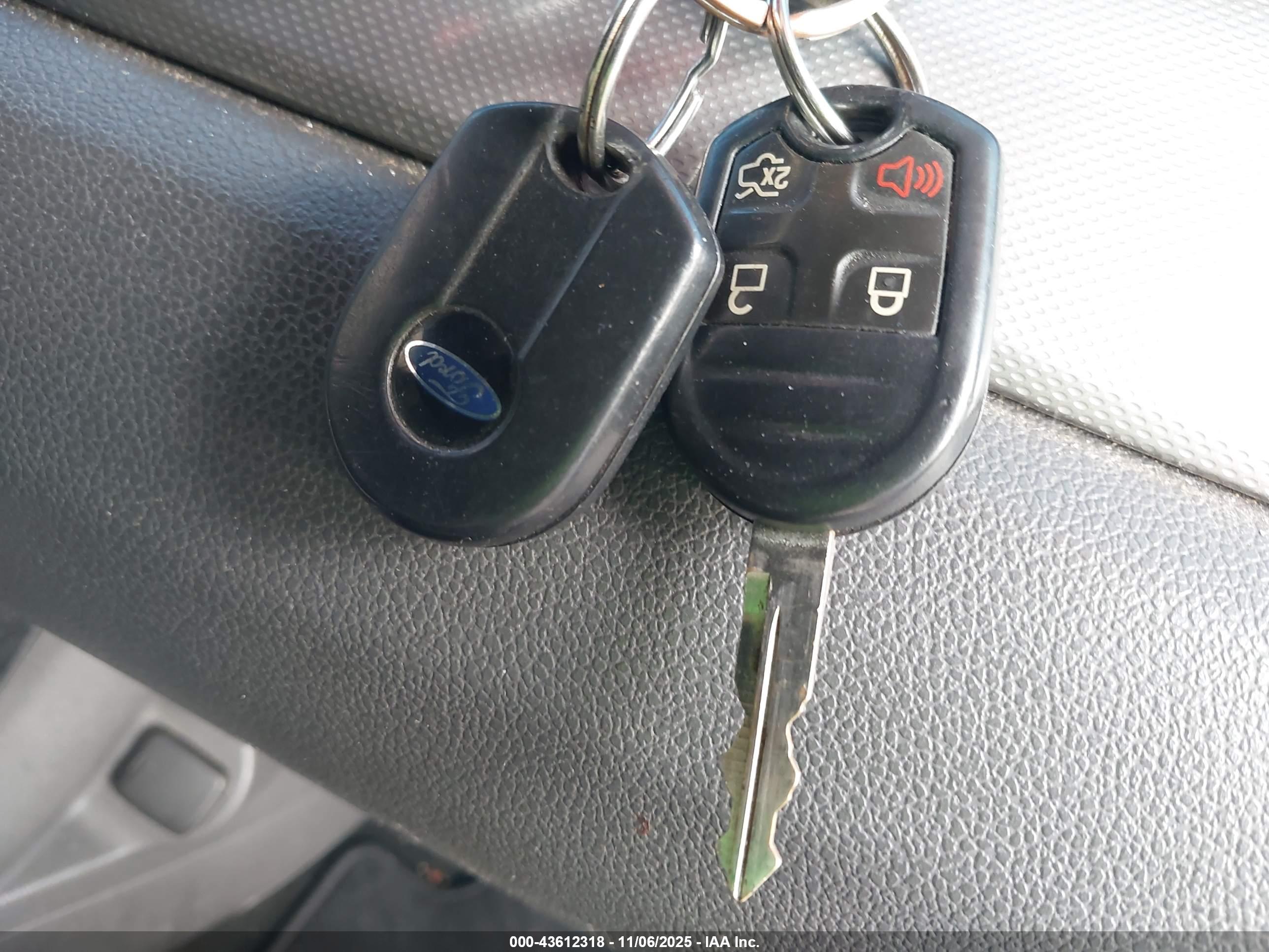 FORD EDGE image 11